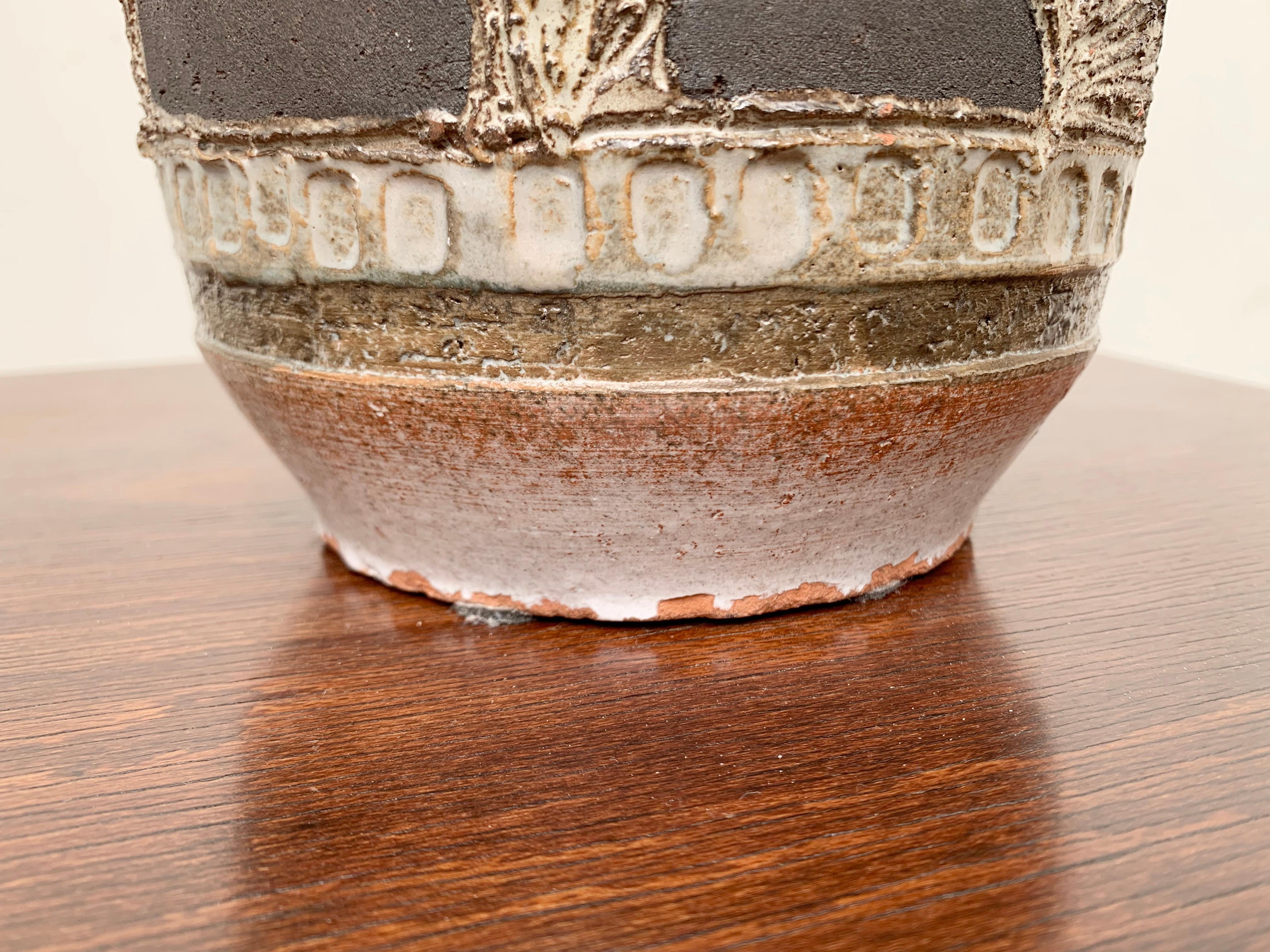 Vaso in ceramica di metà secolo moderno di Perignem, Belgio In condizioni buone in vendita a Brussels, BE