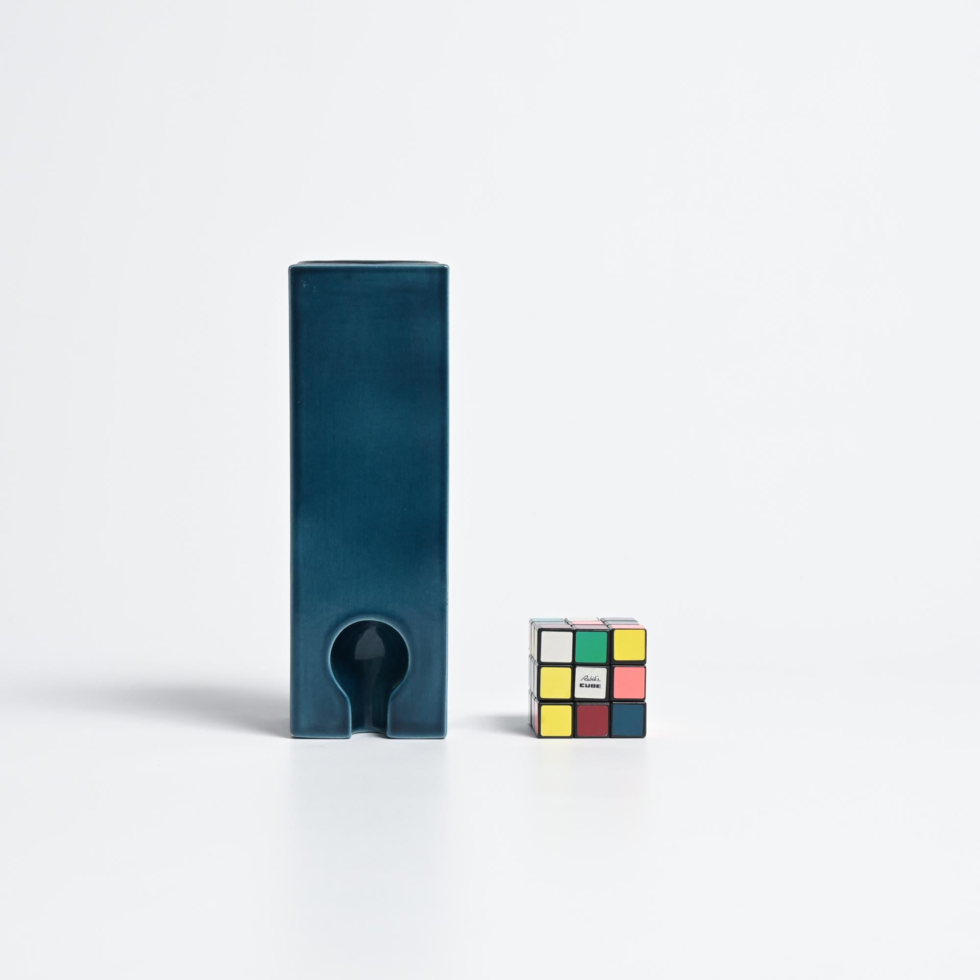 Ceramic Vase by Pierre Cardin finales del siglo XX en venta