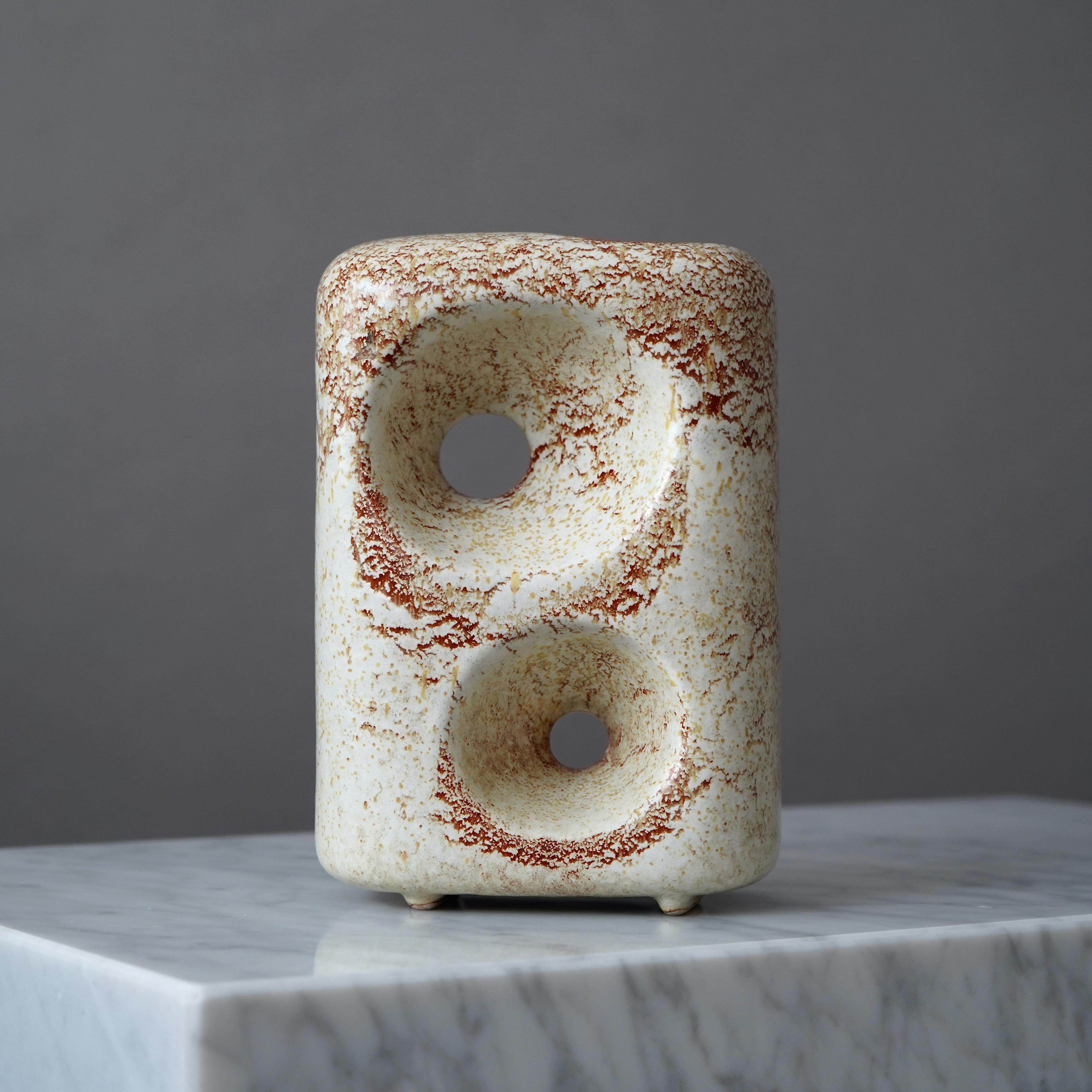 Ceramic Vase by Roberto Rigon for Bertoncello. Italy, 1970s In Excellent Condition In Malmö, SE