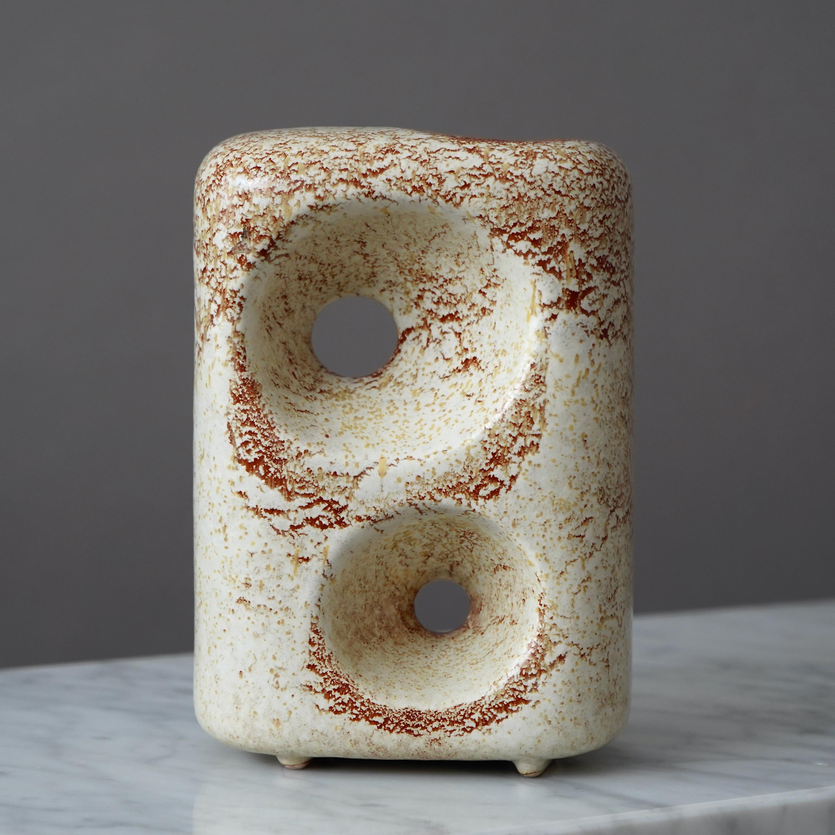 20th Century Ceramic Vase by Roberto Rigon for Bertoncello. Italy, 1970s