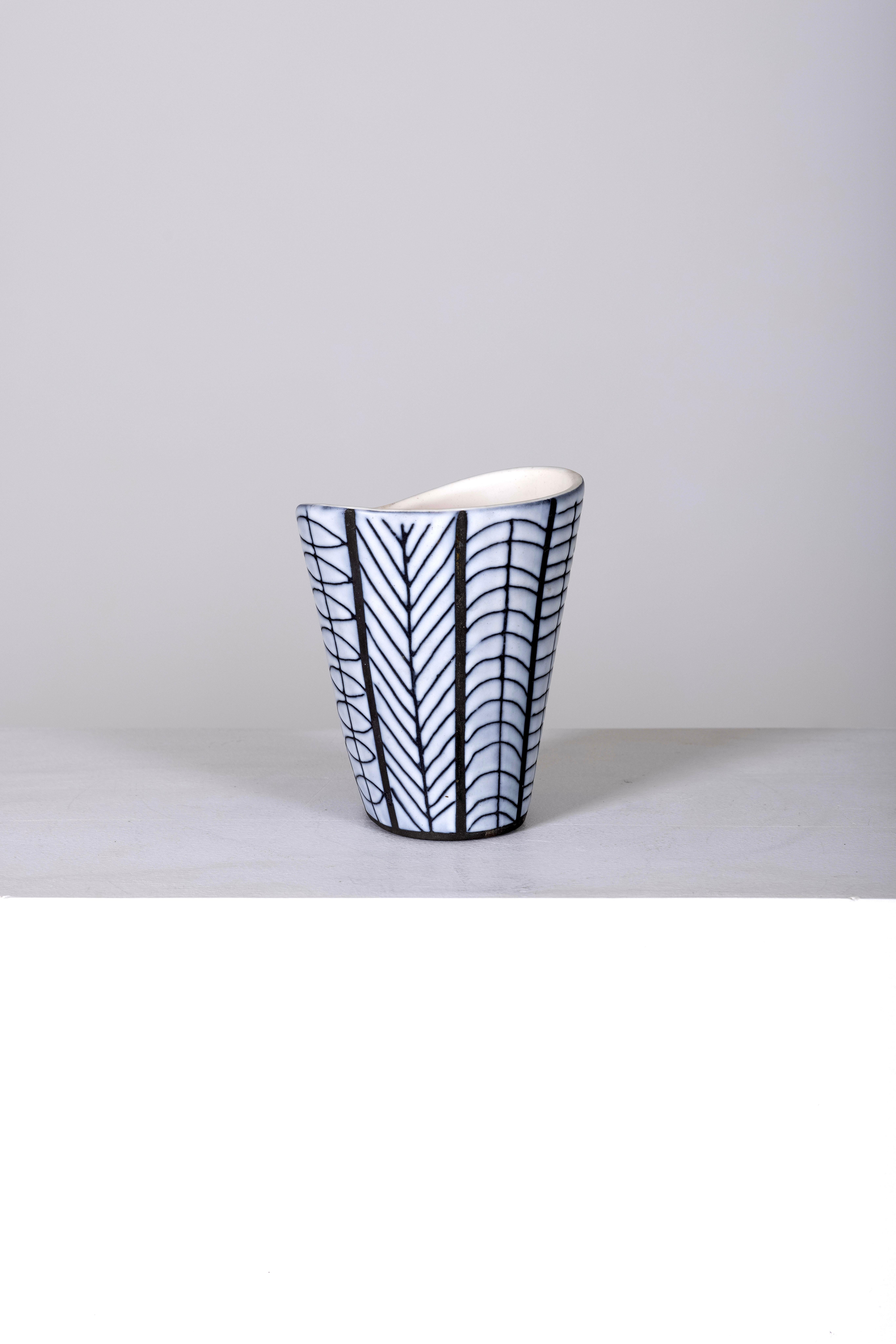 Ceramic vase by Roger Capron For Sale 1