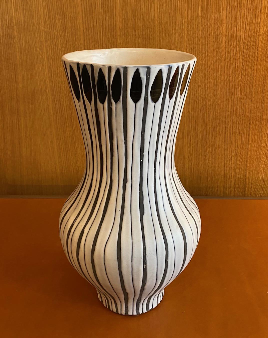 Vase en céramique de Roger Capron, France, années 1960
Signé 