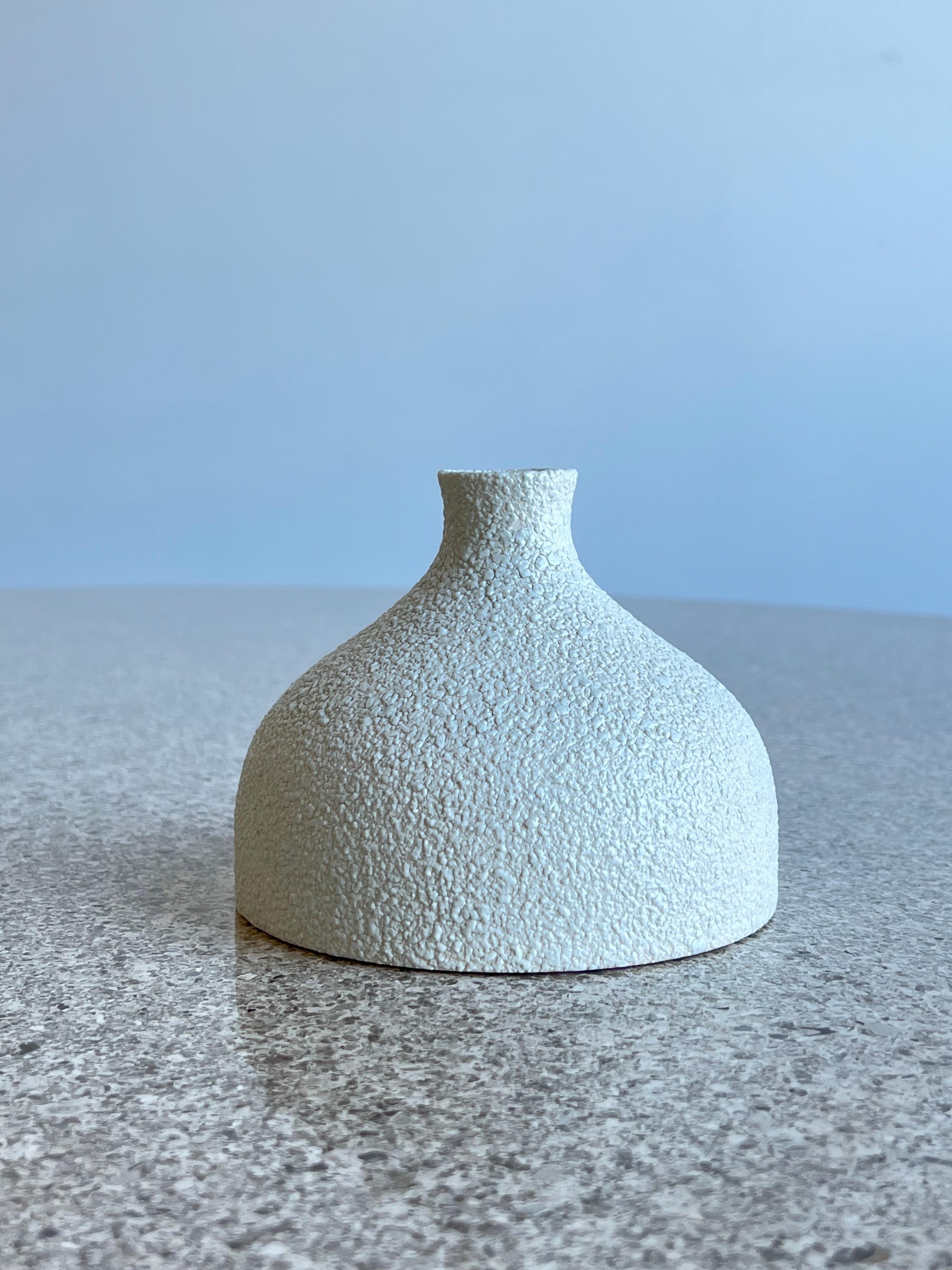 Ceramic vase by Sgrafo Modern Germany 1960s.
Simply beautiful clean design and nice texture around the whole ceramic.
 