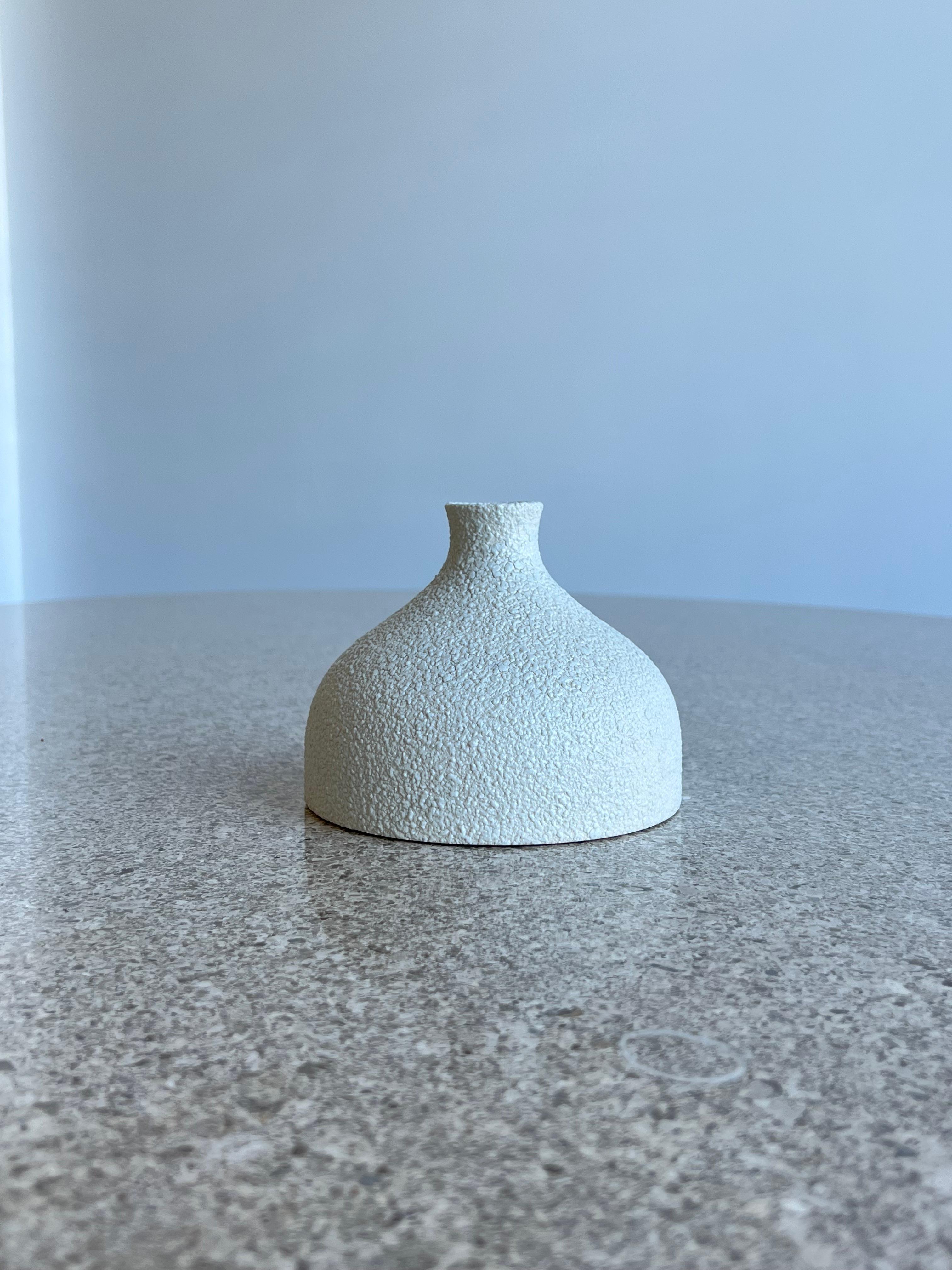 sgrafo modern vase