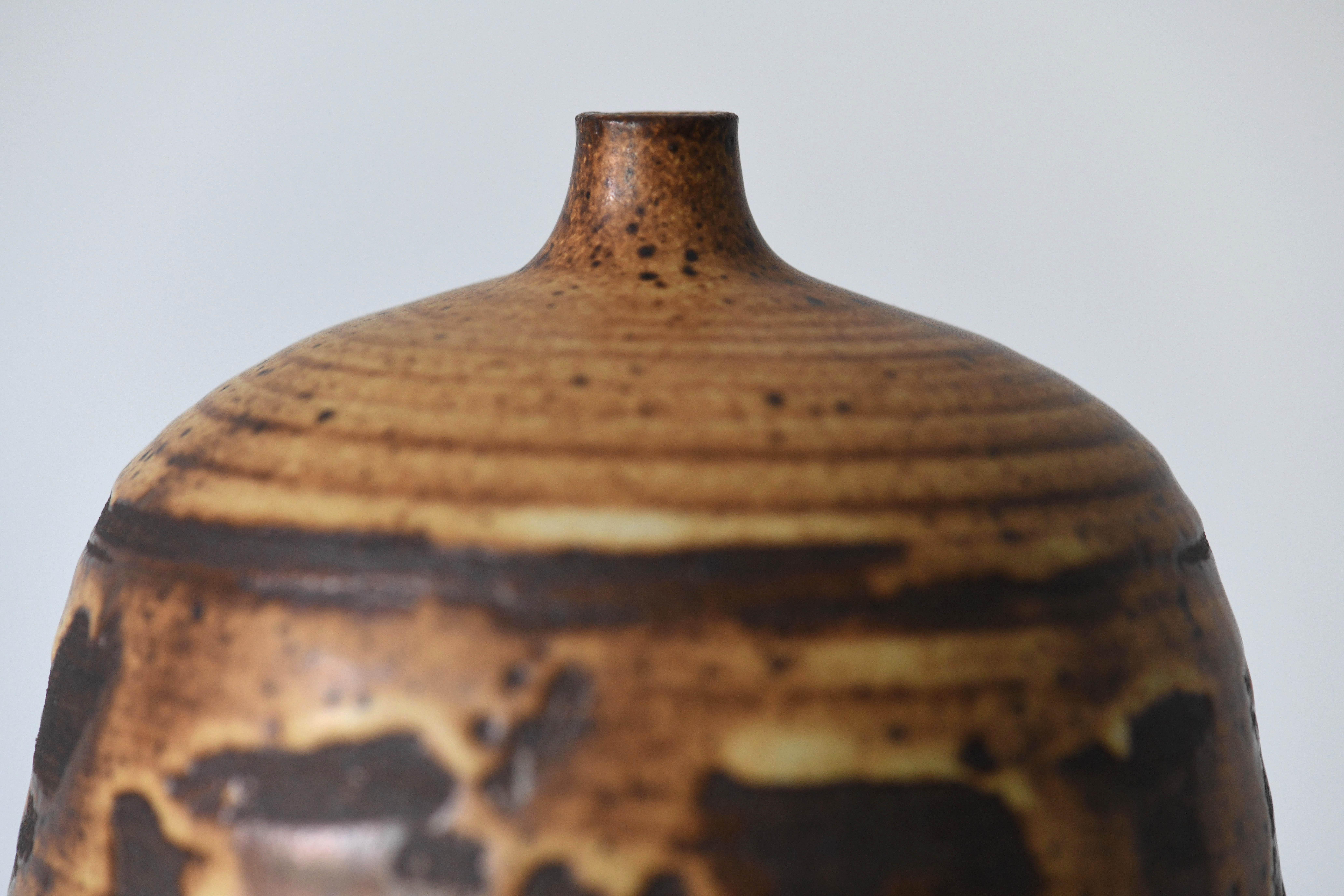 Ceramic Vase by Tim Keenan For Sale 1