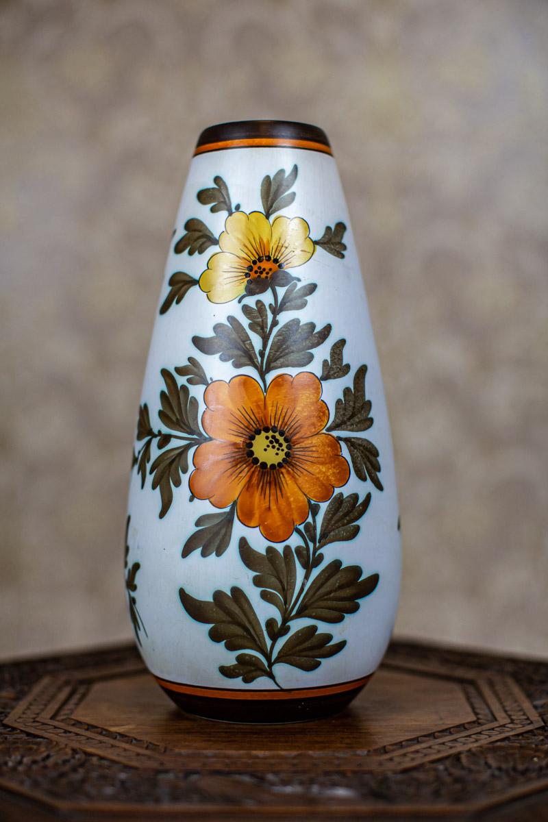 European Ceramic Vase from the Early 20th Century in Floral Motifs For Sale