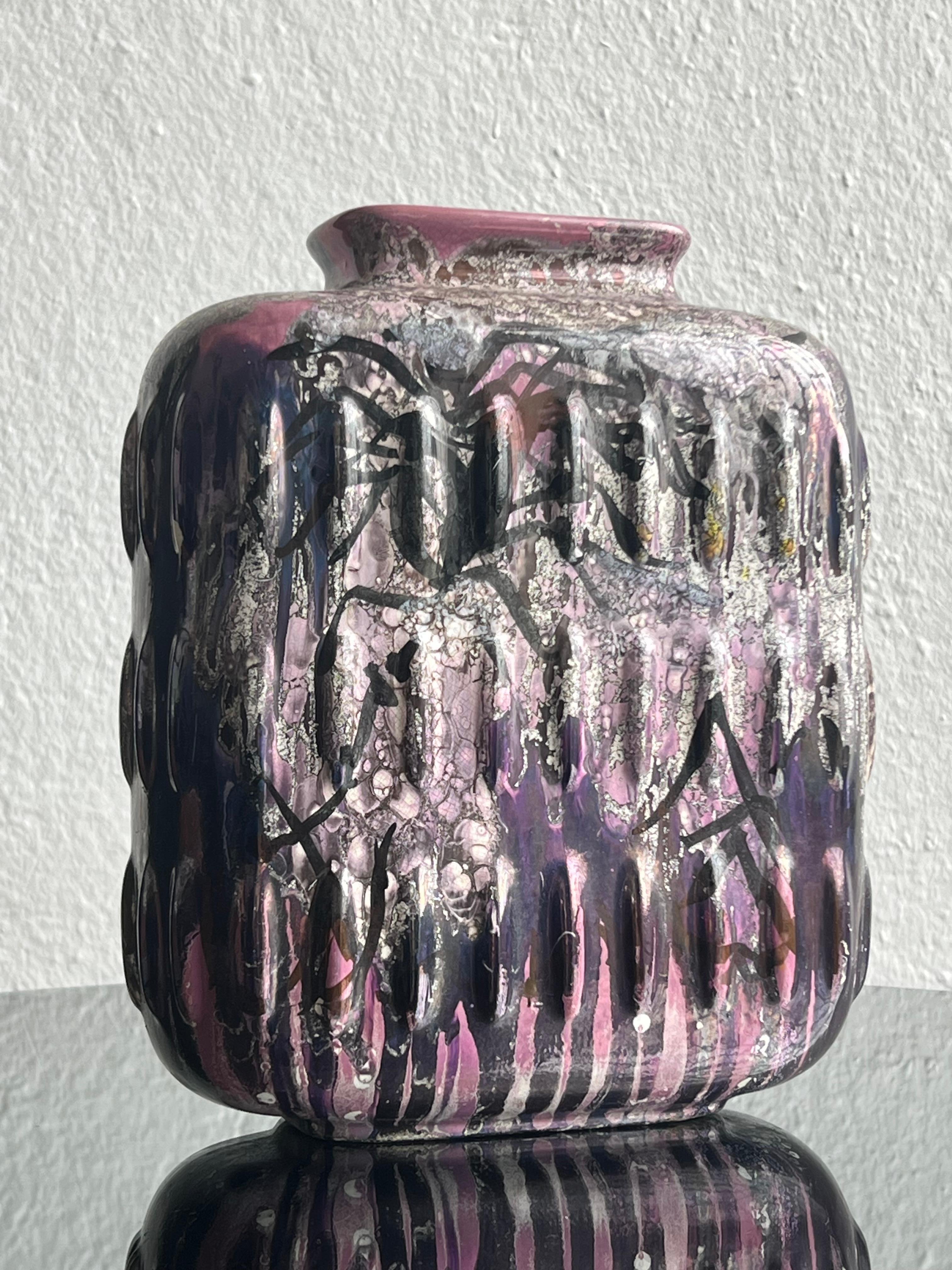 Vaso in ceramica smaltata, dipinto a mano da Fausta Bagatti, Milano 1950 pezzo unico in vendita 9