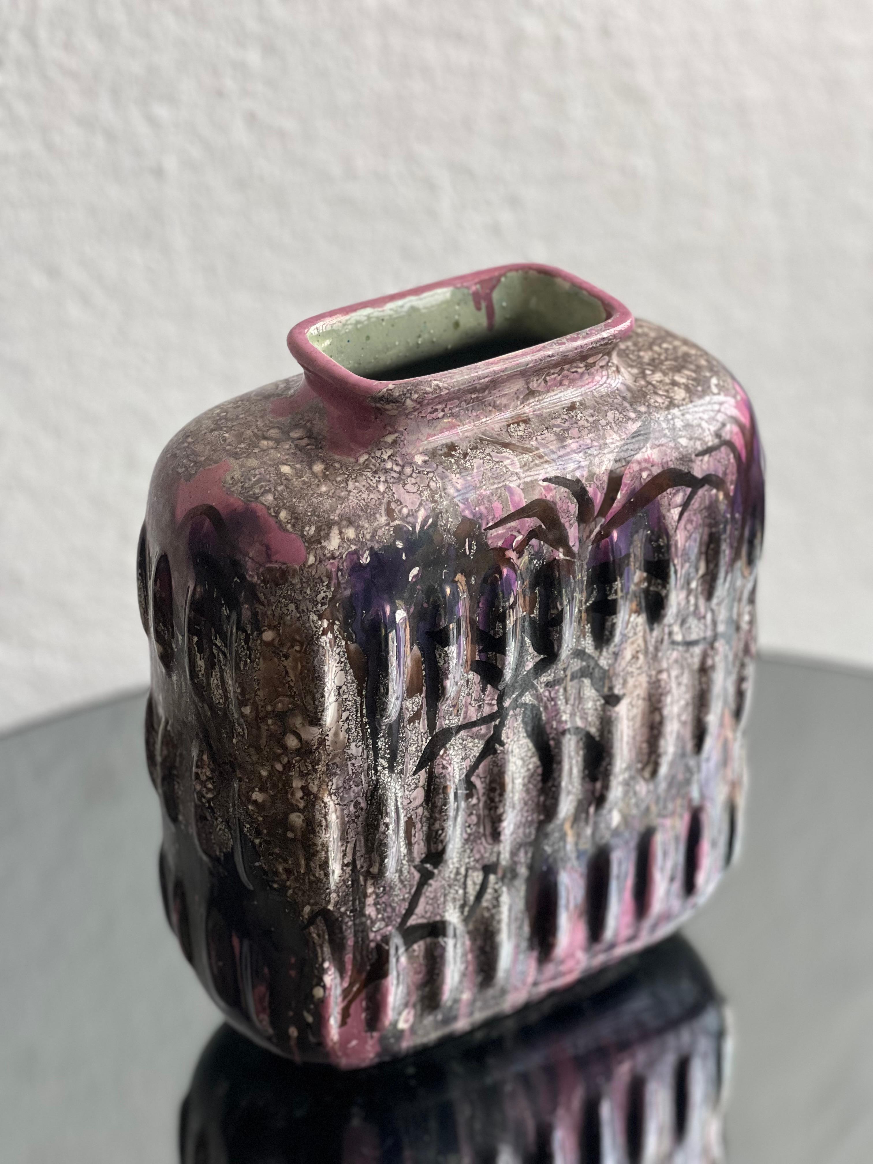 Metà XX secolo Vaso in ceramica smaltata, dipinto a mano da Fausta Bagatti, Milano 1950 pezzo unico in vendita