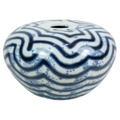 Vase en céramique bleu et blanc conçu par Per Weiss des années 1990