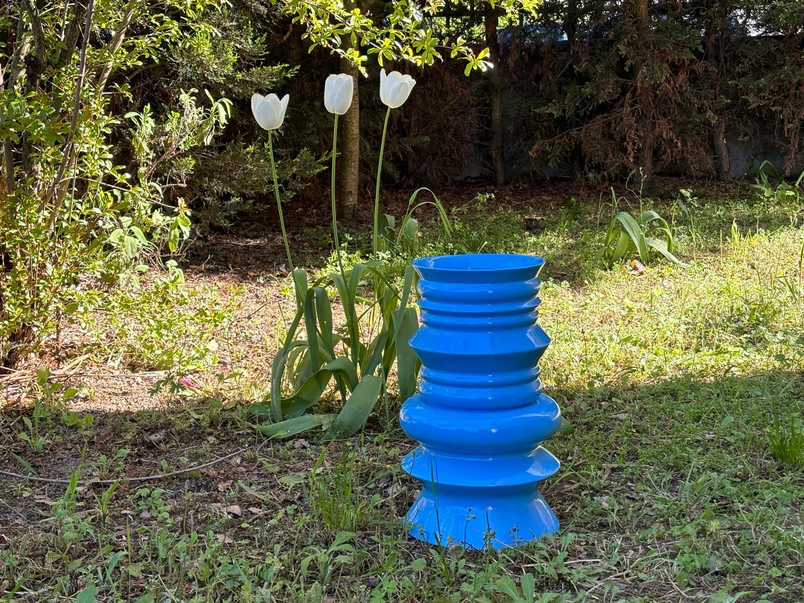 Italiano Vaso in ceramica Jaipur Model di Sergio Asti per Superego Editions in vendita