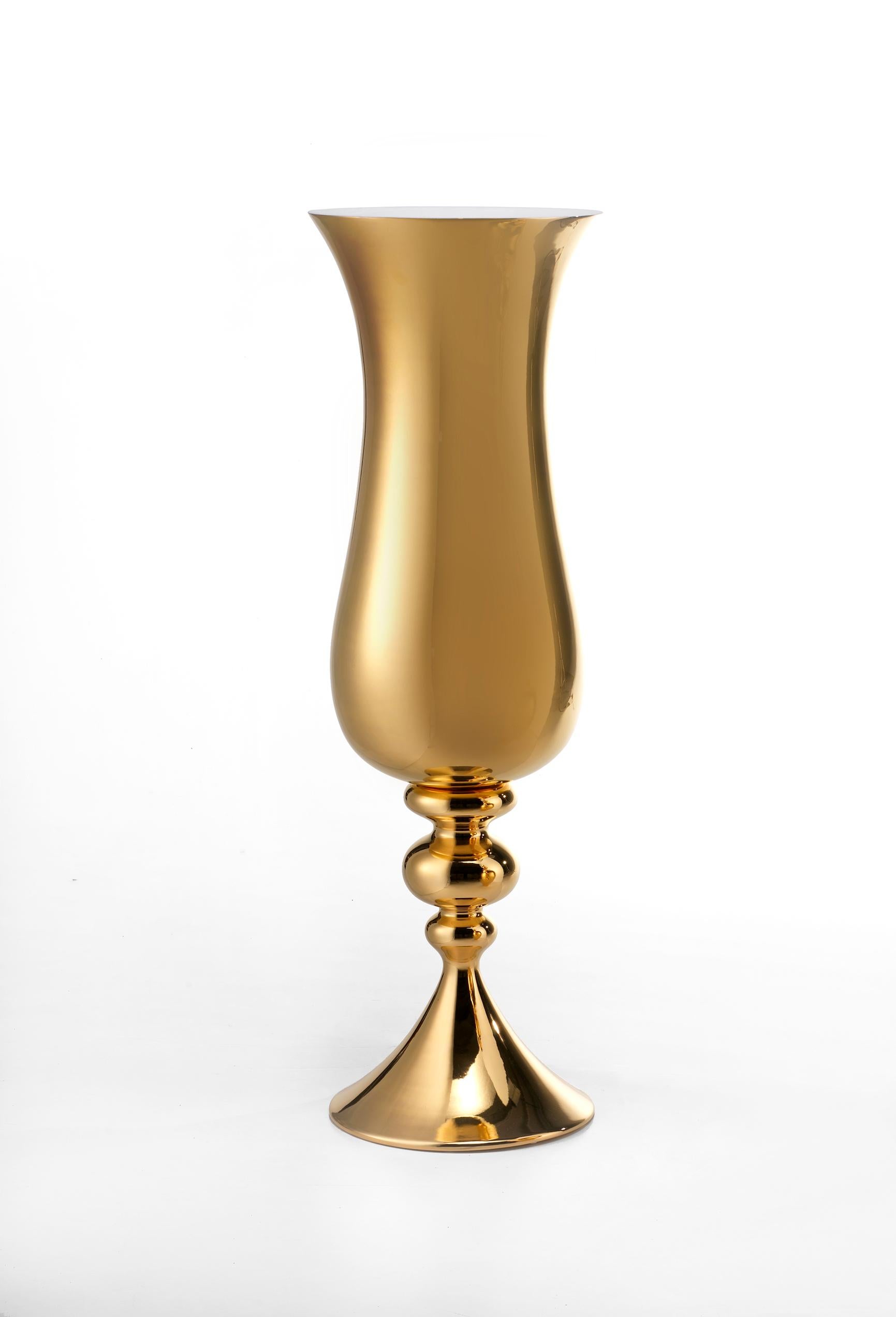Keramikvase „LOTH“ aus 24-karätigem Gold, handgefertigt von Gabriella B. Hergestellt in Italien (Handgefertigt) im Angebot