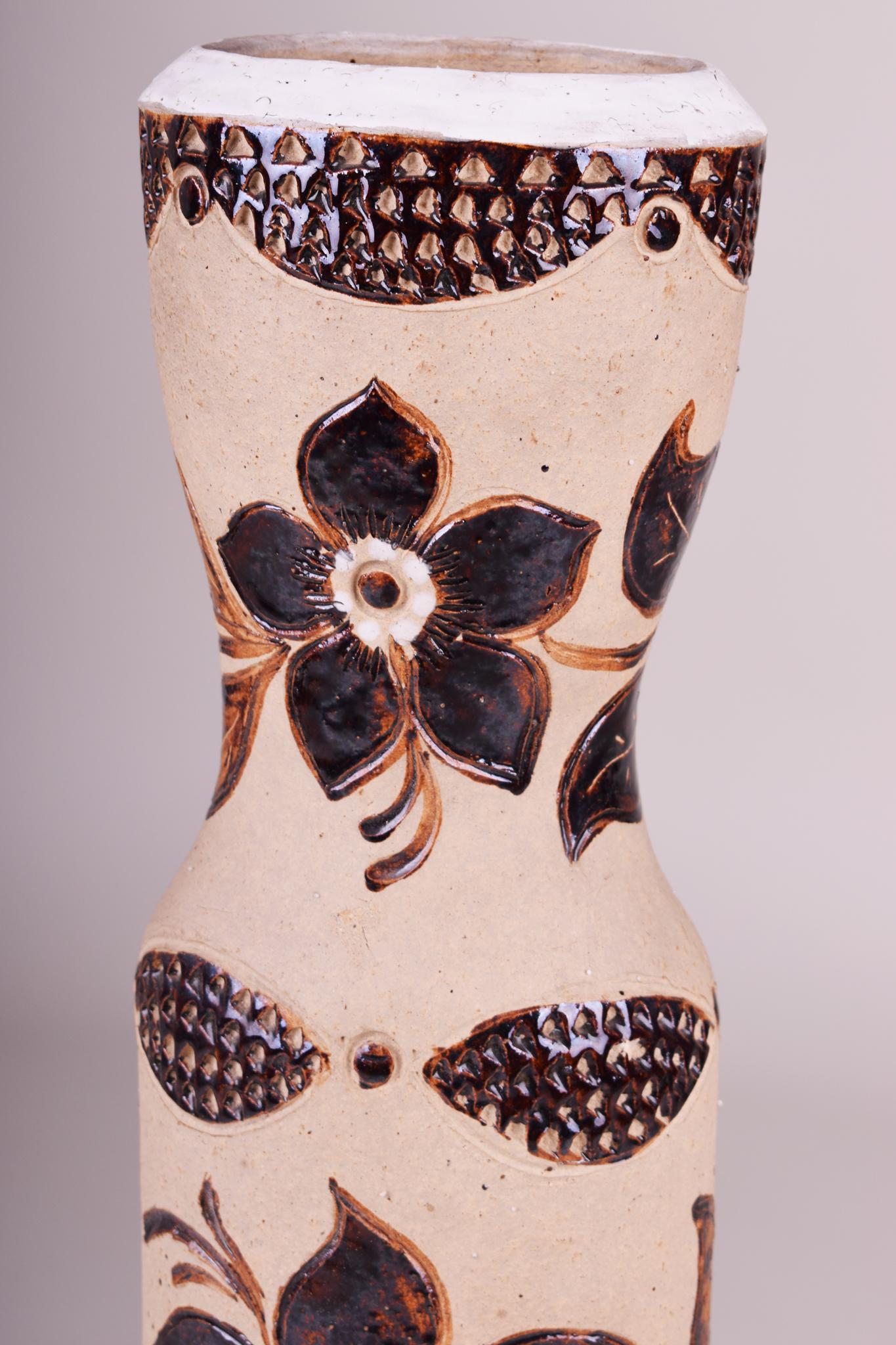 XX secolo Vaso di ceramica Made in Czechia, condizioni originali, anni '40 in vendita