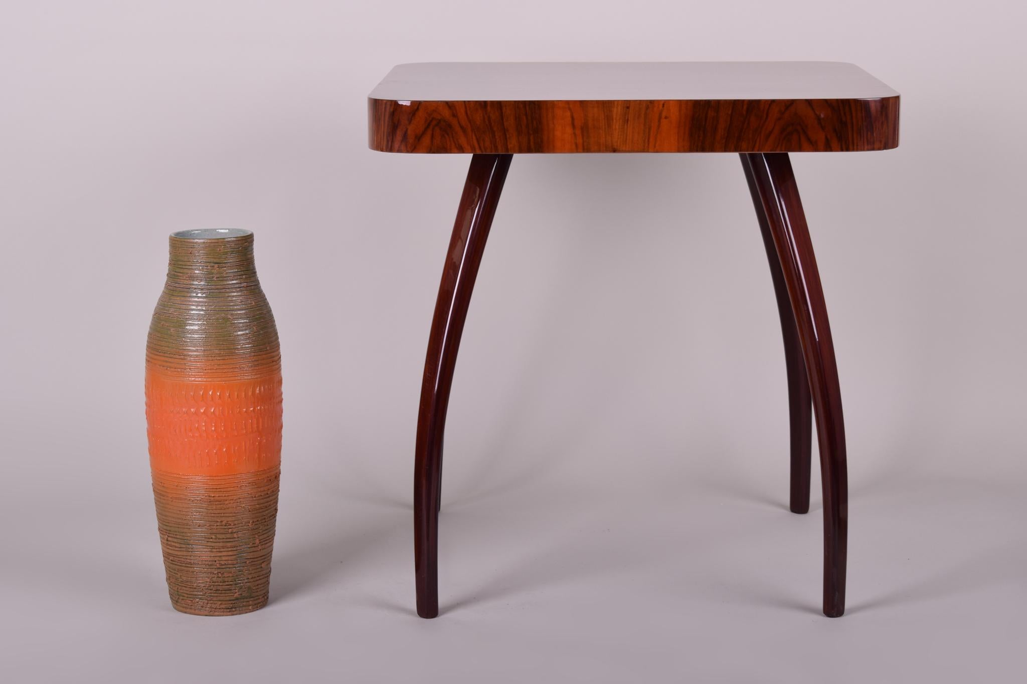 Mid-Century Modern Vase en céramique fabriqué en Tchèque, état d'origine, milieu du siècle en vente