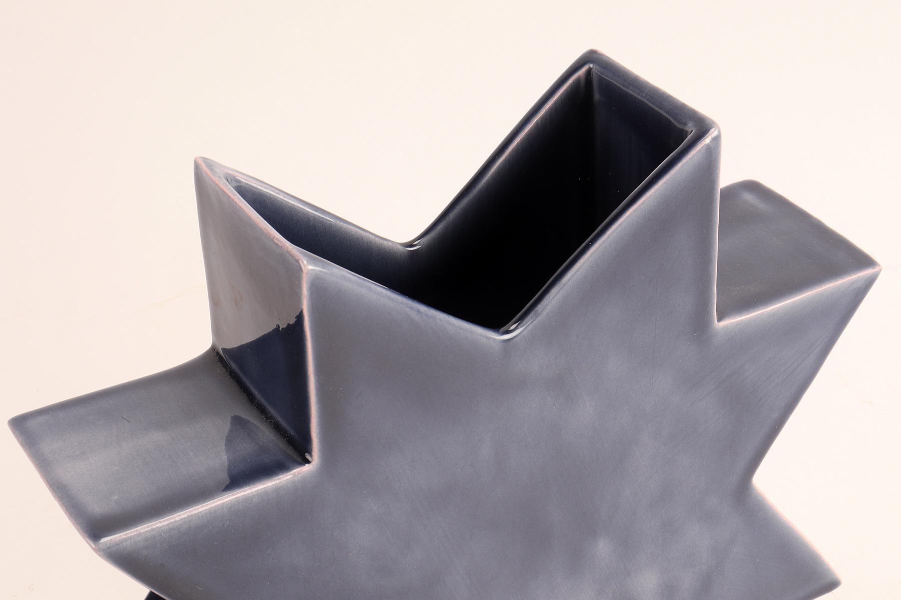 Vaso in ceramica Memphis, 