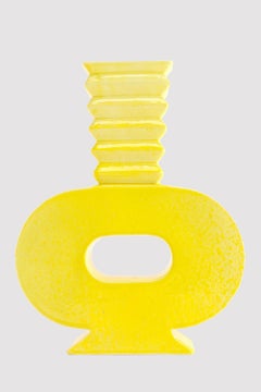 Vaso in ceramica Memphis, "MITODEA" di Luciano Florio Paccagnella, Milano, anni 1990.