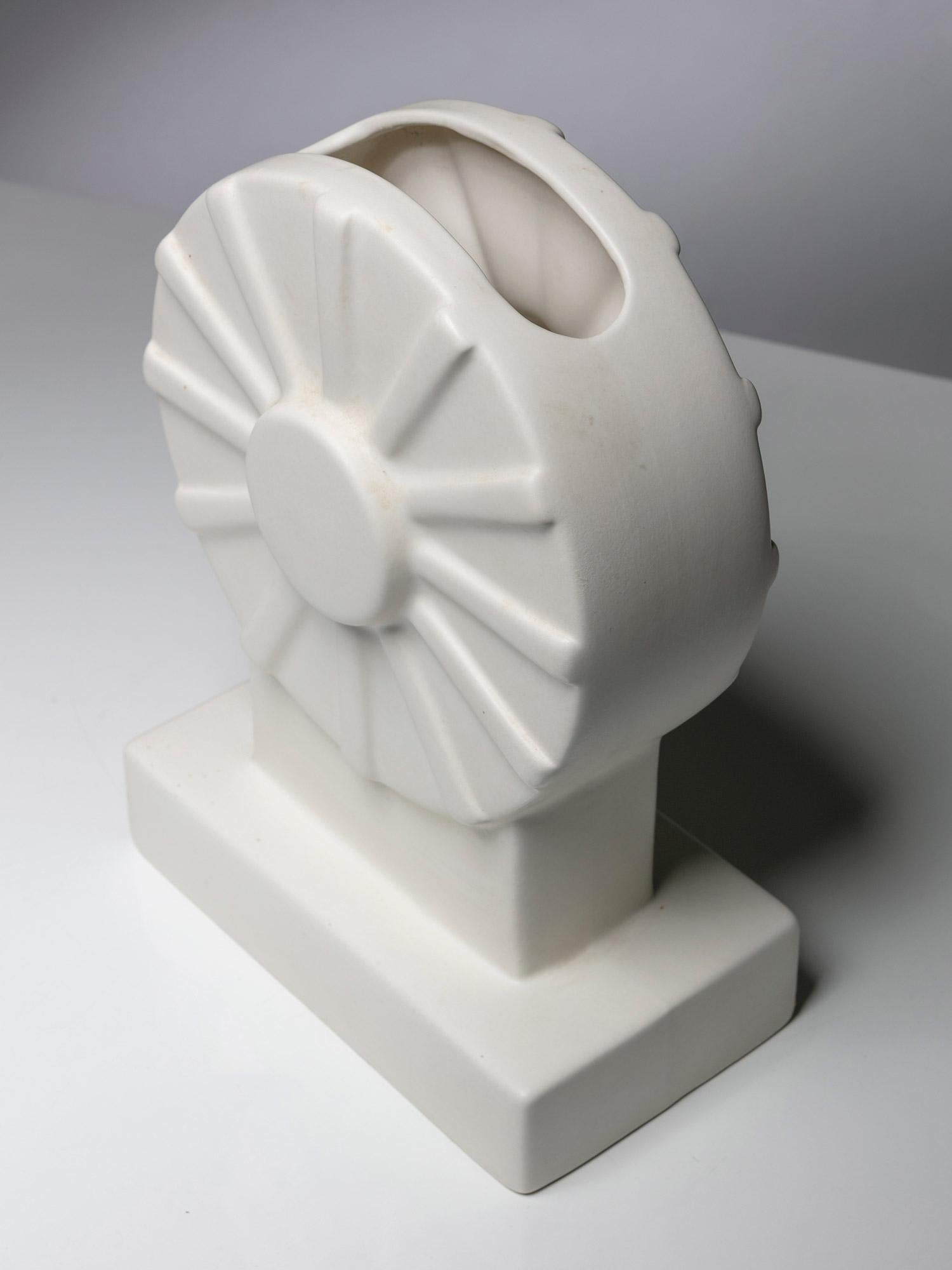 Metà XX secolo Vaso in ceramica modello 