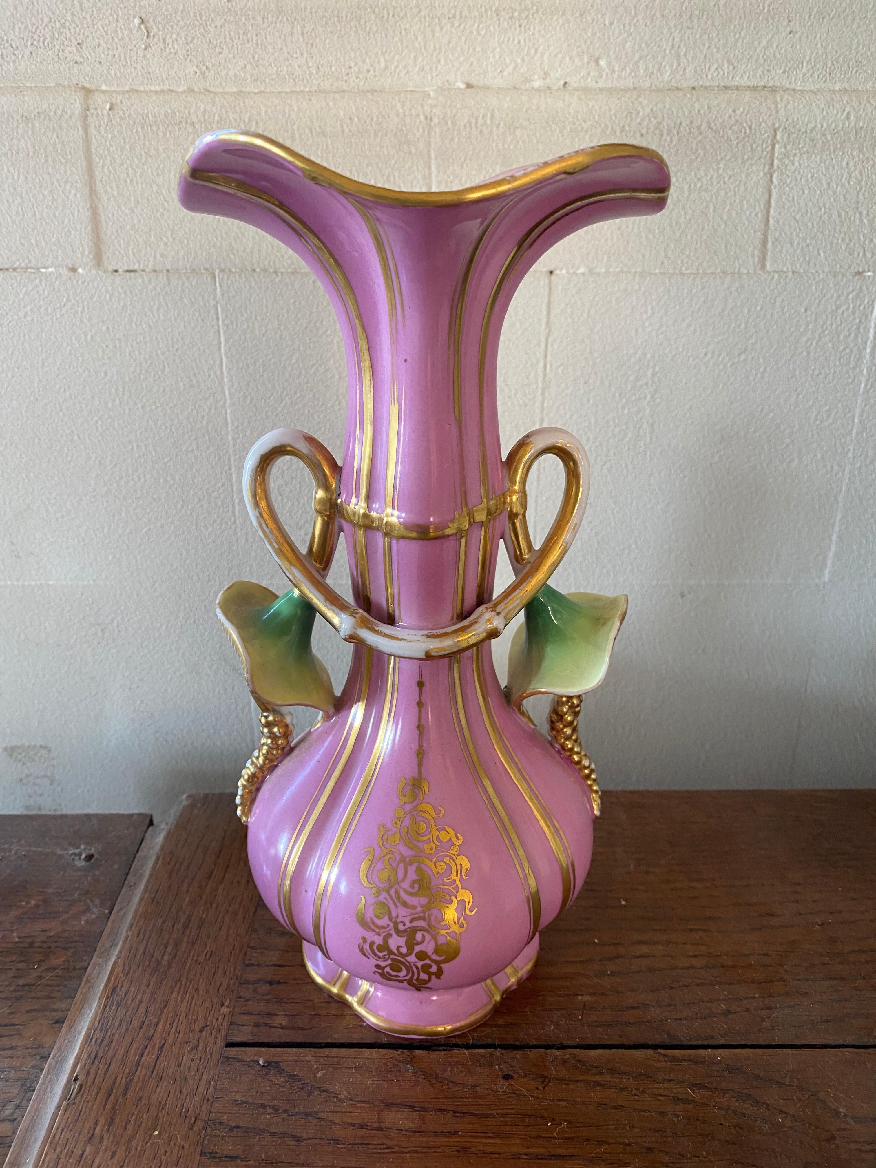 Ceramic vase Napoleon III period.
        