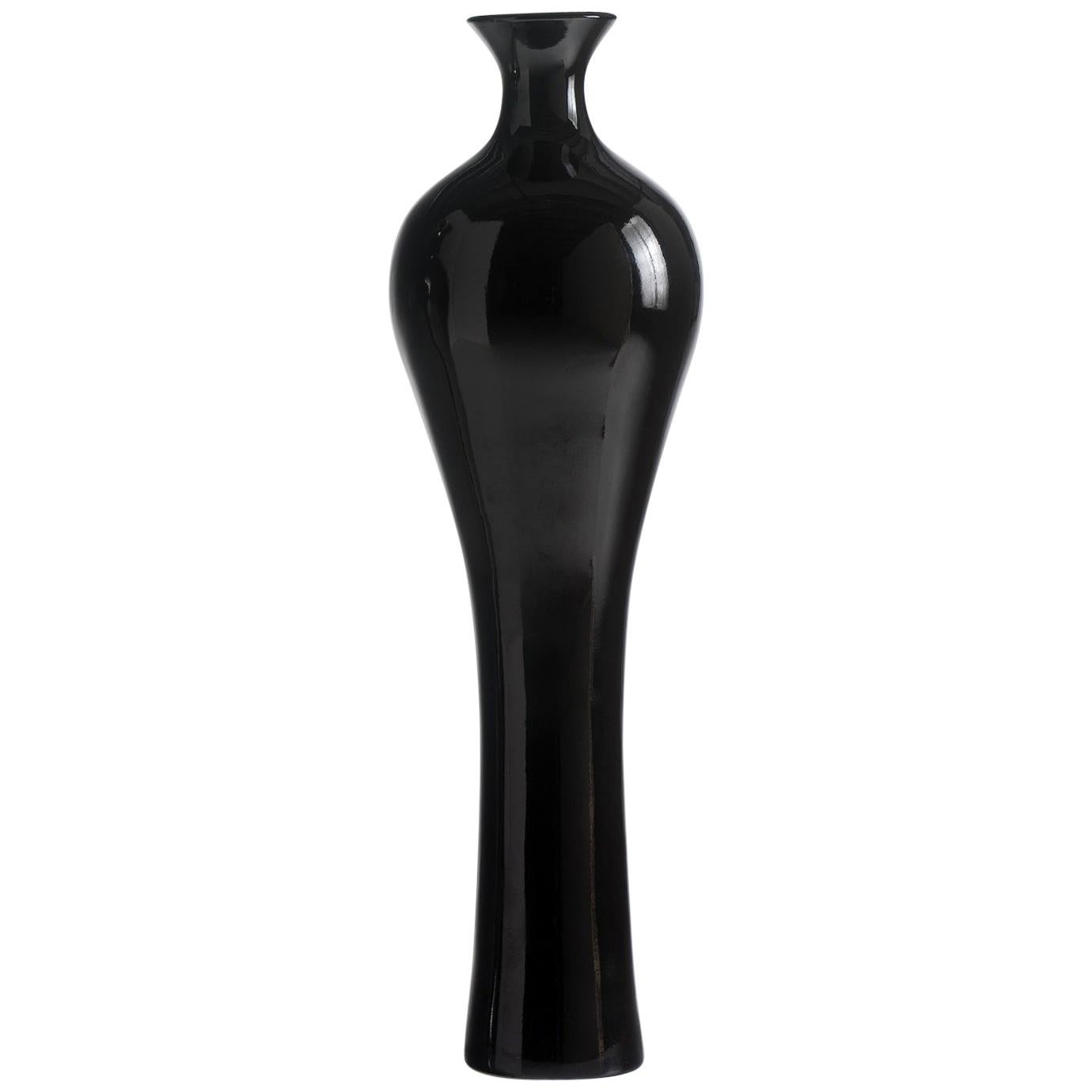 Ceramic Vase "PAMELA" Handcrafted in Black by Gabriella B. Made in Italy For Sale
