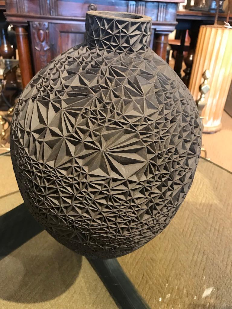 Ceramic Vase ‘Primavera’ by Leah Jensen For Sale 10