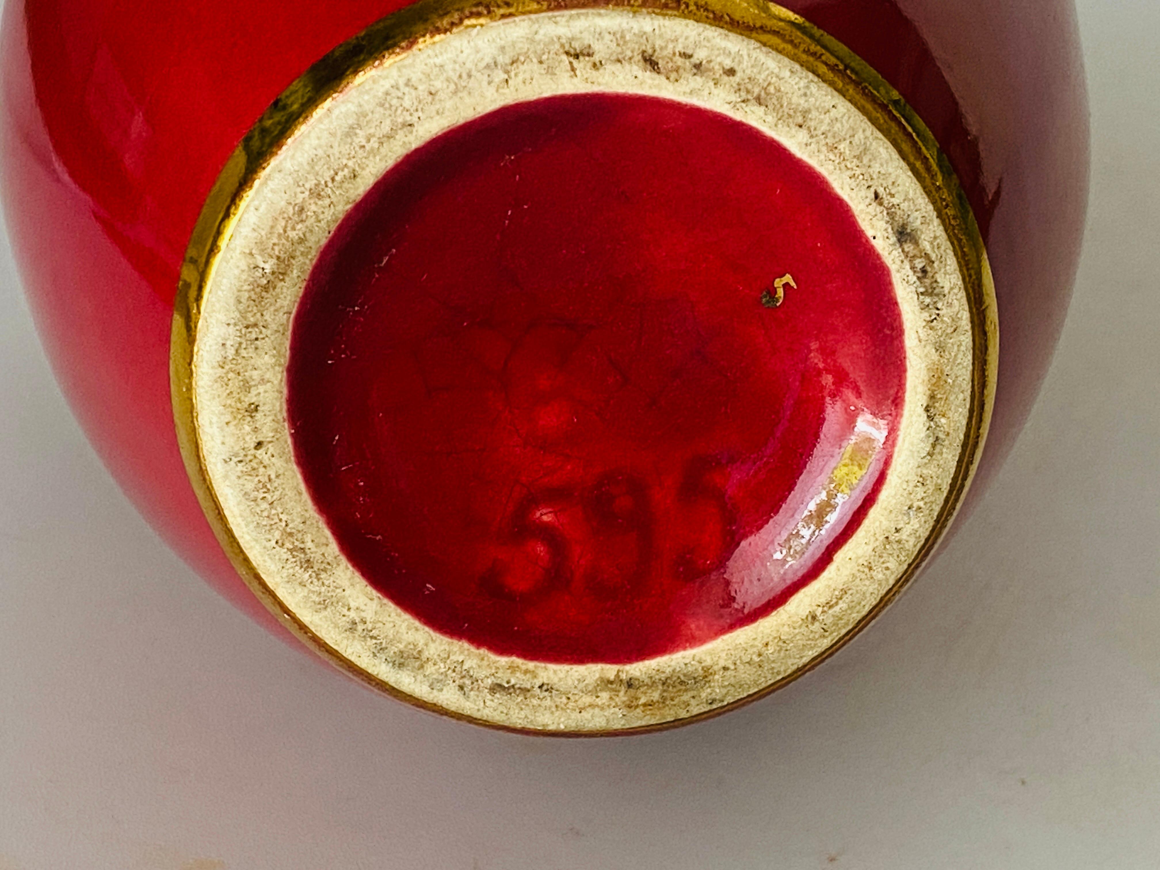 Francese Vaso in ceramica colore rosso Francia 1940 Ard Stile Deco in vendita