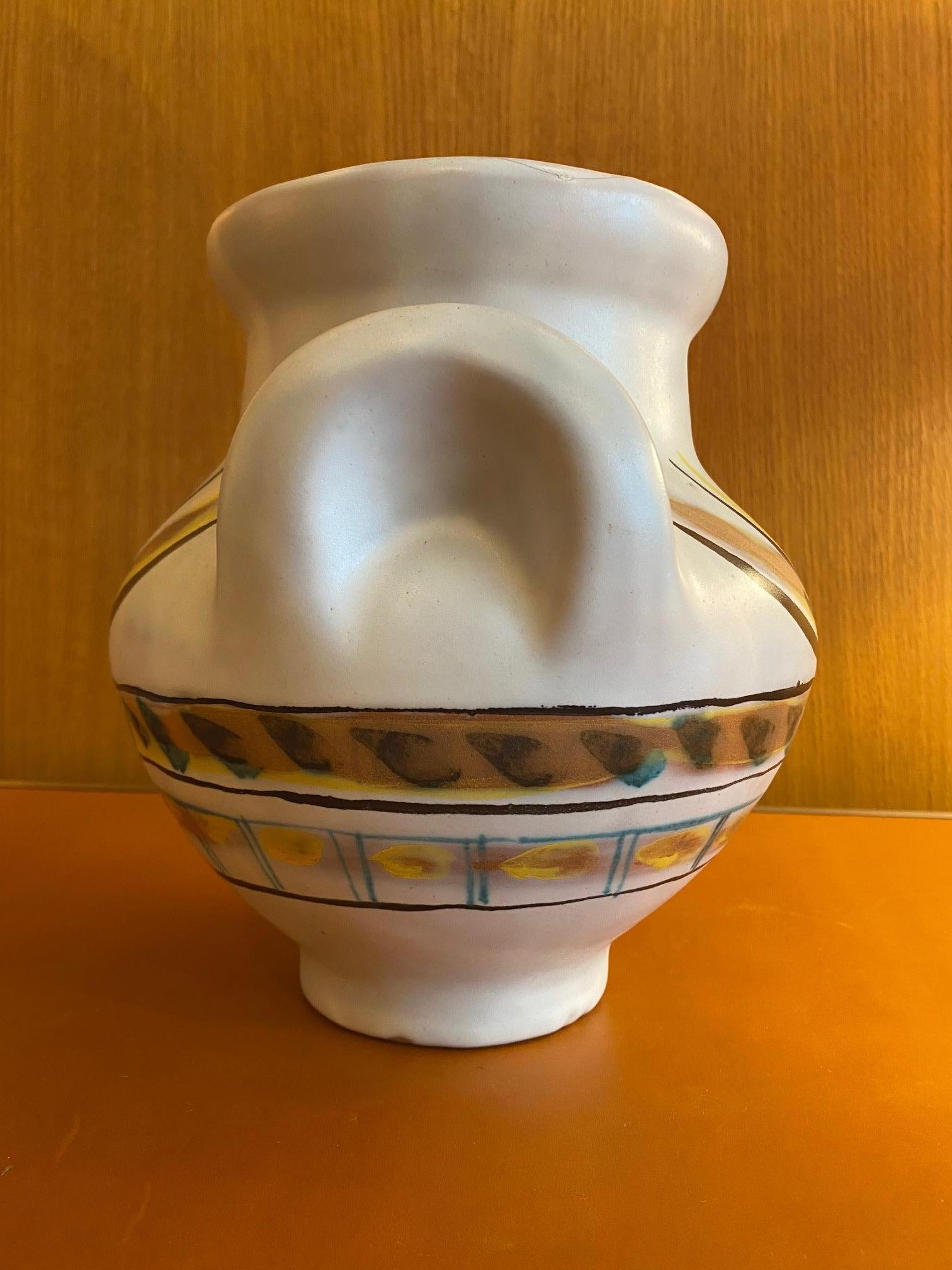 Ceramic vase 