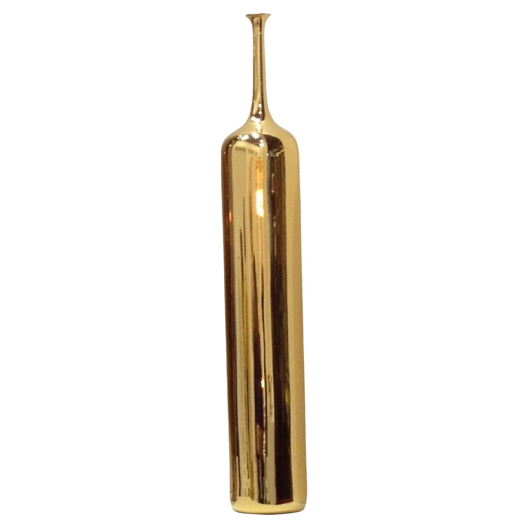 Keramikvase „SWAN“ Handgefertigt in 24-karätigem Gold von Gabriella B., hergestellt in Italien