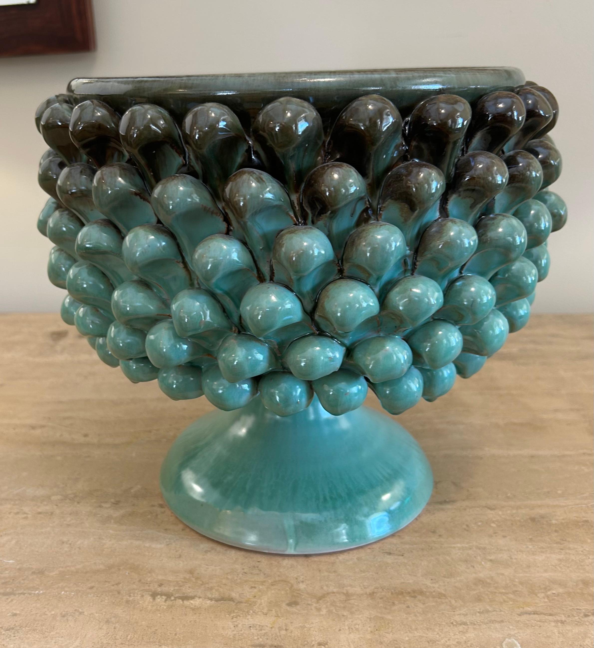 vase en céramique, turquoise, floral en vente 7