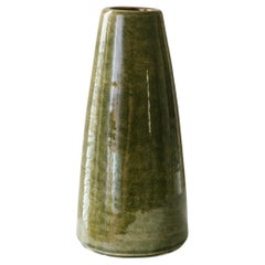 Vase en céramique VEB Coswig - Milieu du siècle, Allemagne de l
Est, années 1970 Vase en céramique VEB Coswig - Milieu du siècle, Allemagne de l
Est, années 1970
