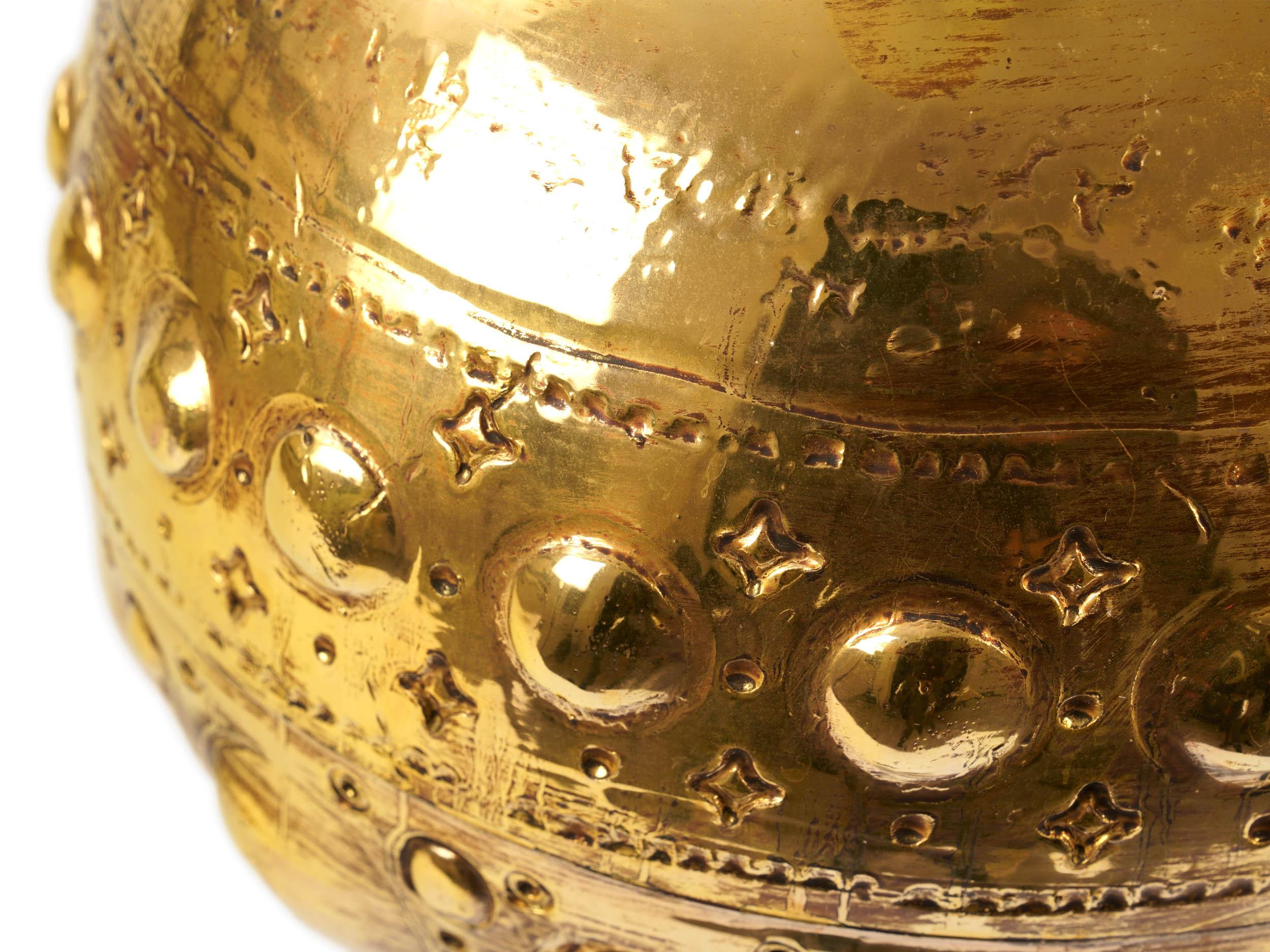 Ceramic Vase Vessel 24 Karat Gold Luster Sculpture Spherical Centerpiece, Italy  For Sale 1