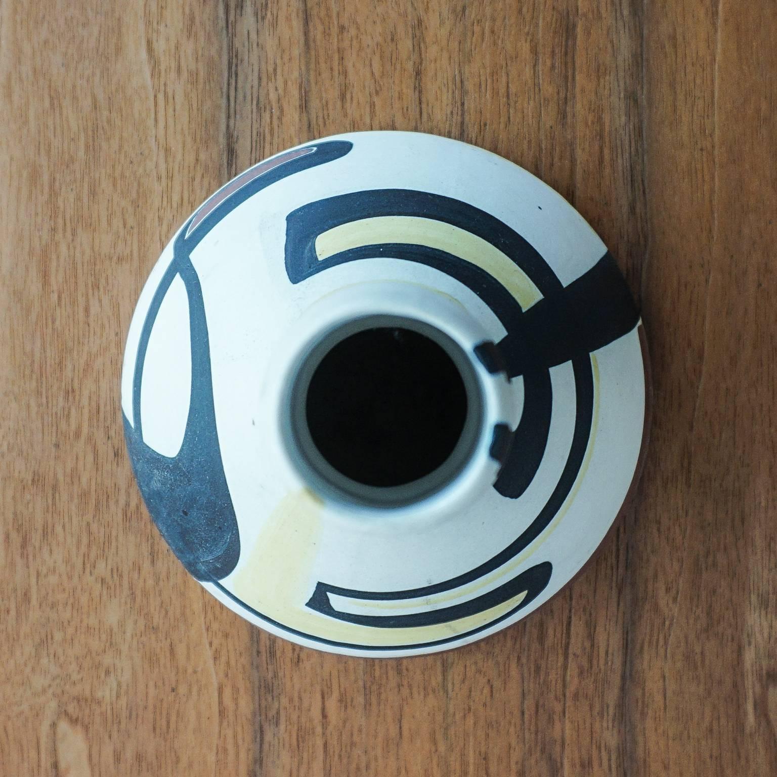 Ceramic Vase with Abstract Design, 1950s In Excellent Condition For Sale In San Diego, CA