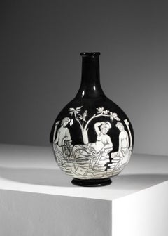 Vase en céramique à décor antique des années 1930 et 1940