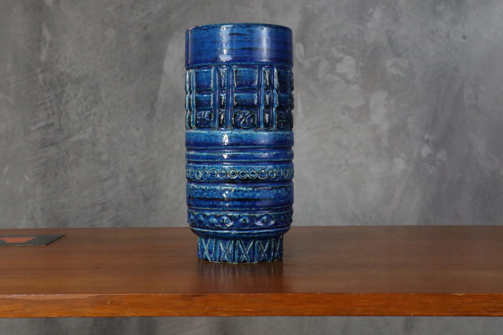 Ceramic vase with deep blue glaze decor signed Pol Chambost, circa 1950 For Sale 1