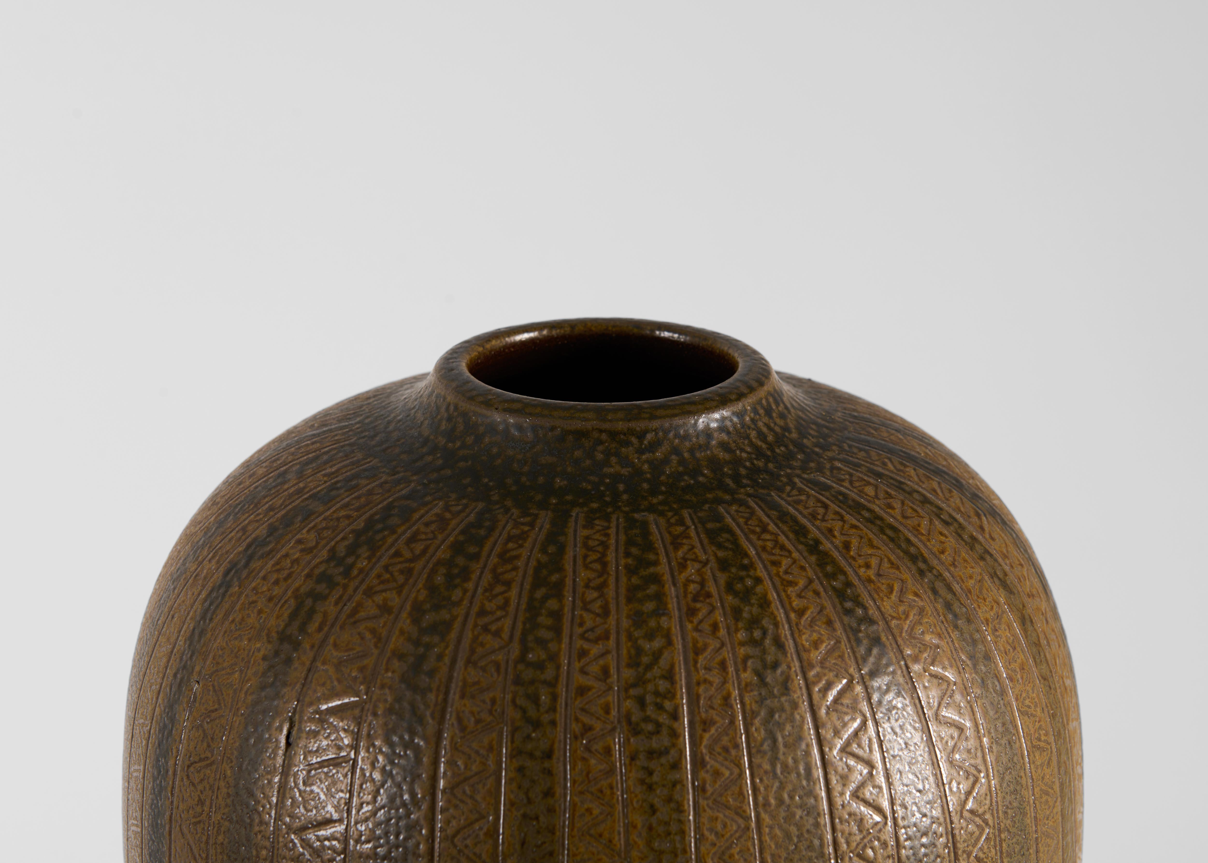 Mid-Century Modern Vase en cramique  glaure ocre et brune, Wallkra, Sude, annes 1960 en vente