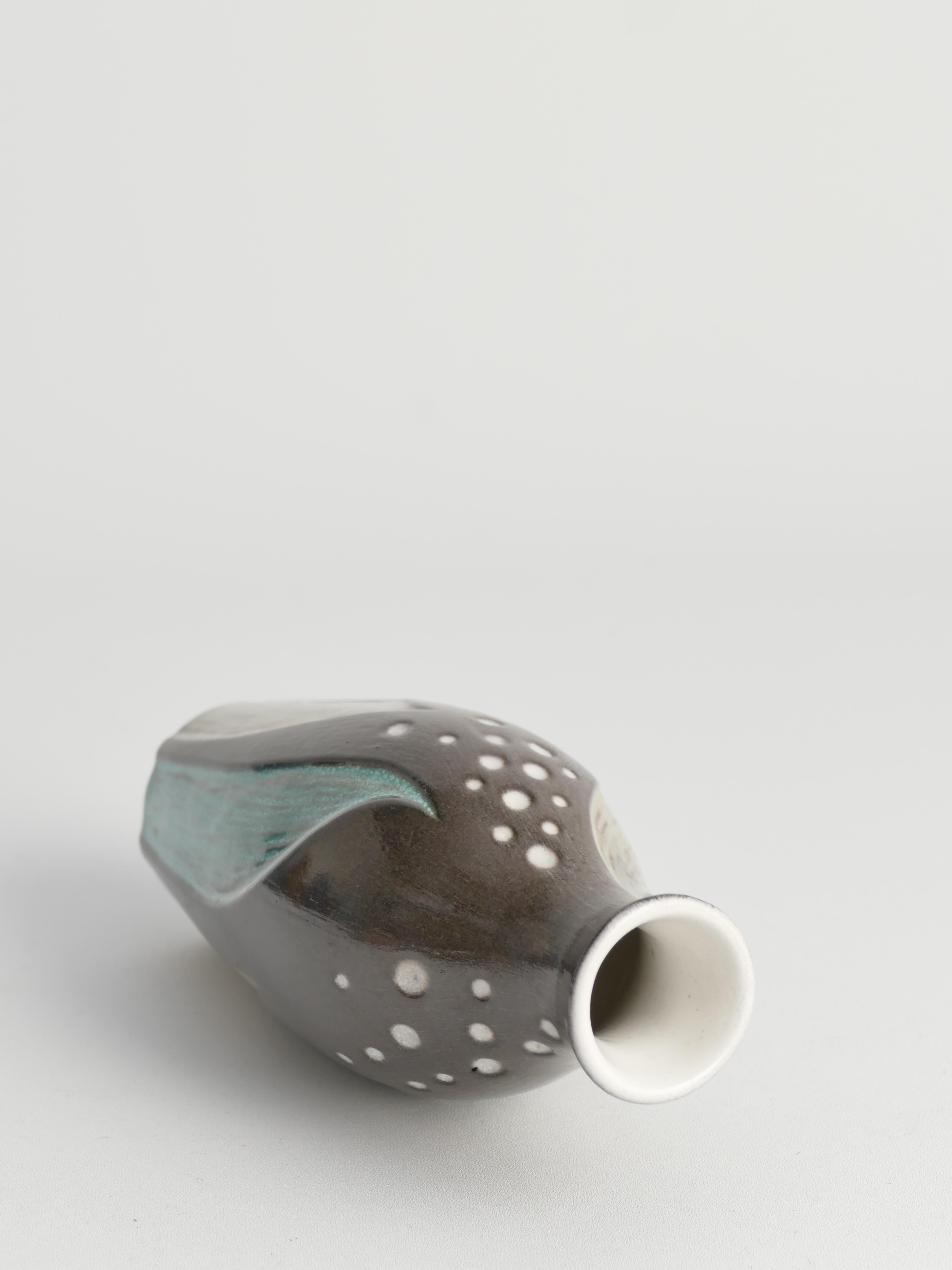 Ceramic Vase with Seaweed Motif by Mari Simmulson for Upsala Ekeby, Sweden 1950s For Sale 4