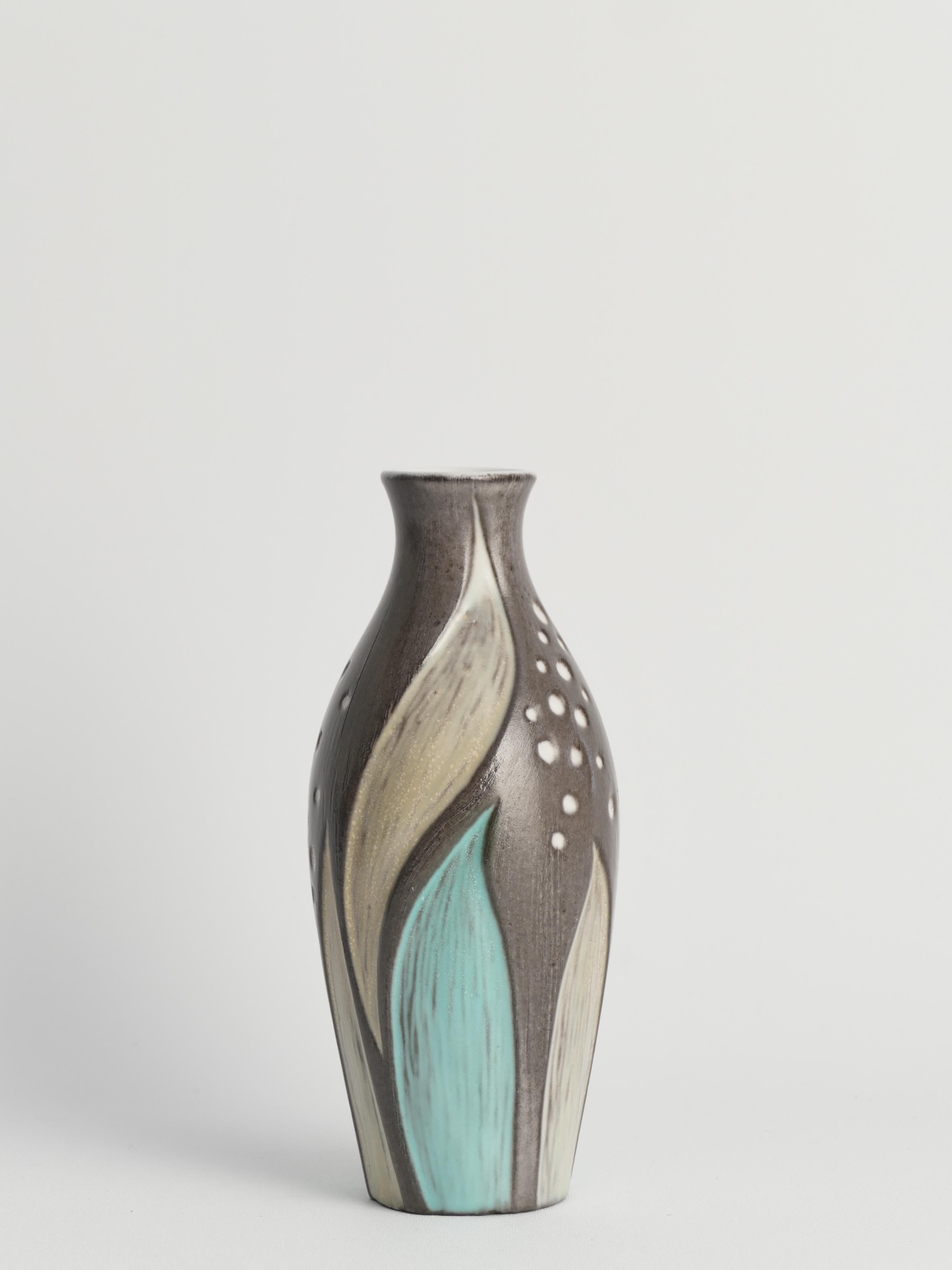 Swedish Ceramic Vase with Seaweed Motif by Mari Simmulson for Upsala Ekeby, Sweden 1950s For Sale