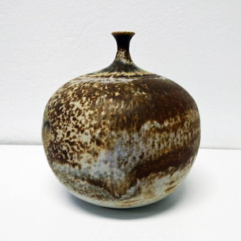 Ceramic Vase with Shadow Patterns, Appleshaped, 1960s In Good Condition In Stockholm, SE