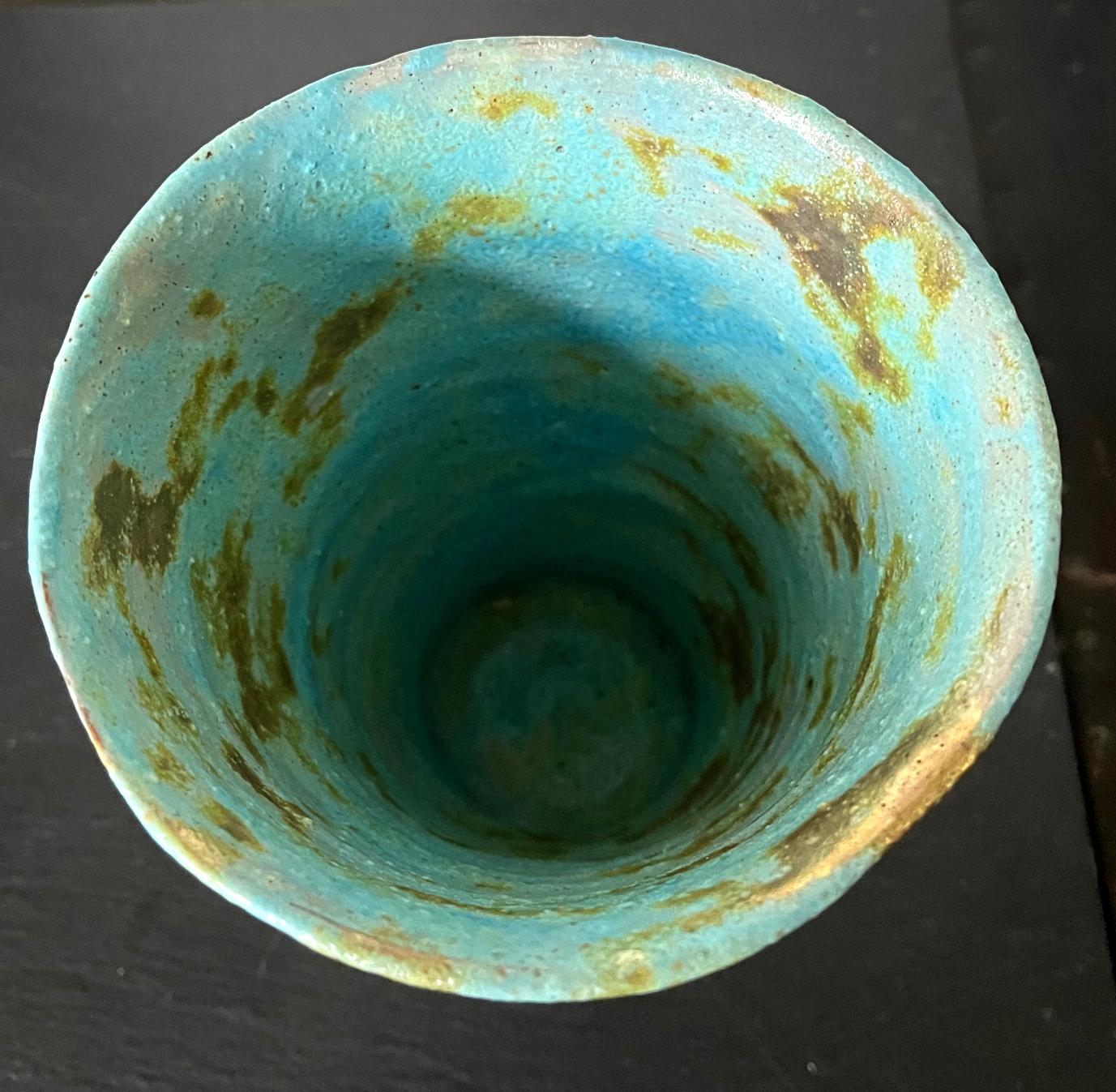 Vase en céramique à glaçure volcanique et métallique de Beatrice Wood en vente 3