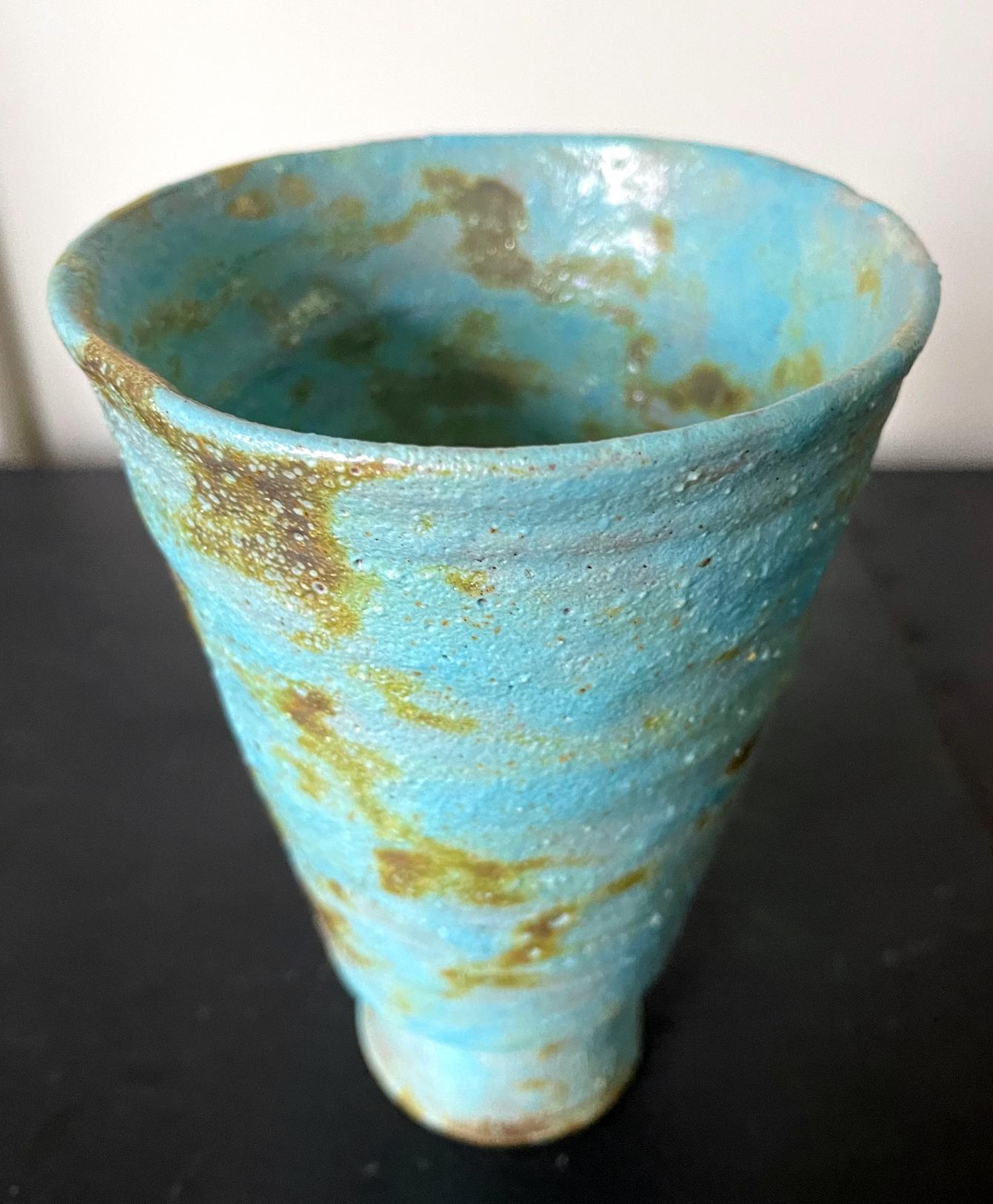 Vase en céramique à glaçure volcanique et métallique de Beatrice Wood Bon état - En vente à Atlanta, GA