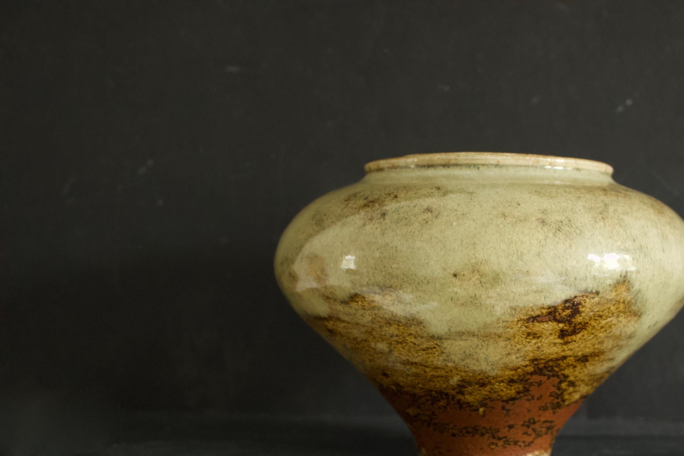 Mid-Century moderno Ceramic Vessel by Waistel Cooper in vendita