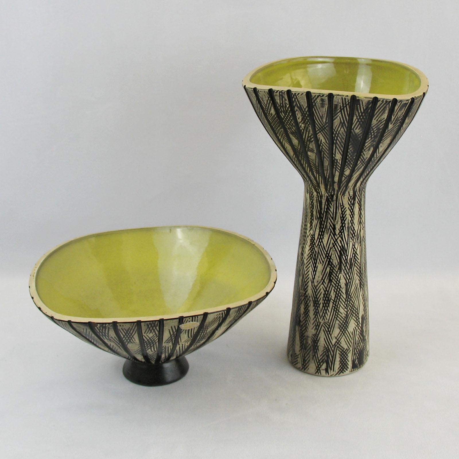 Vases en céramique par Mari Simulsson pour Upsala Ekeby Suède années 1950 Bon état - En vente à Bochum, NRW
