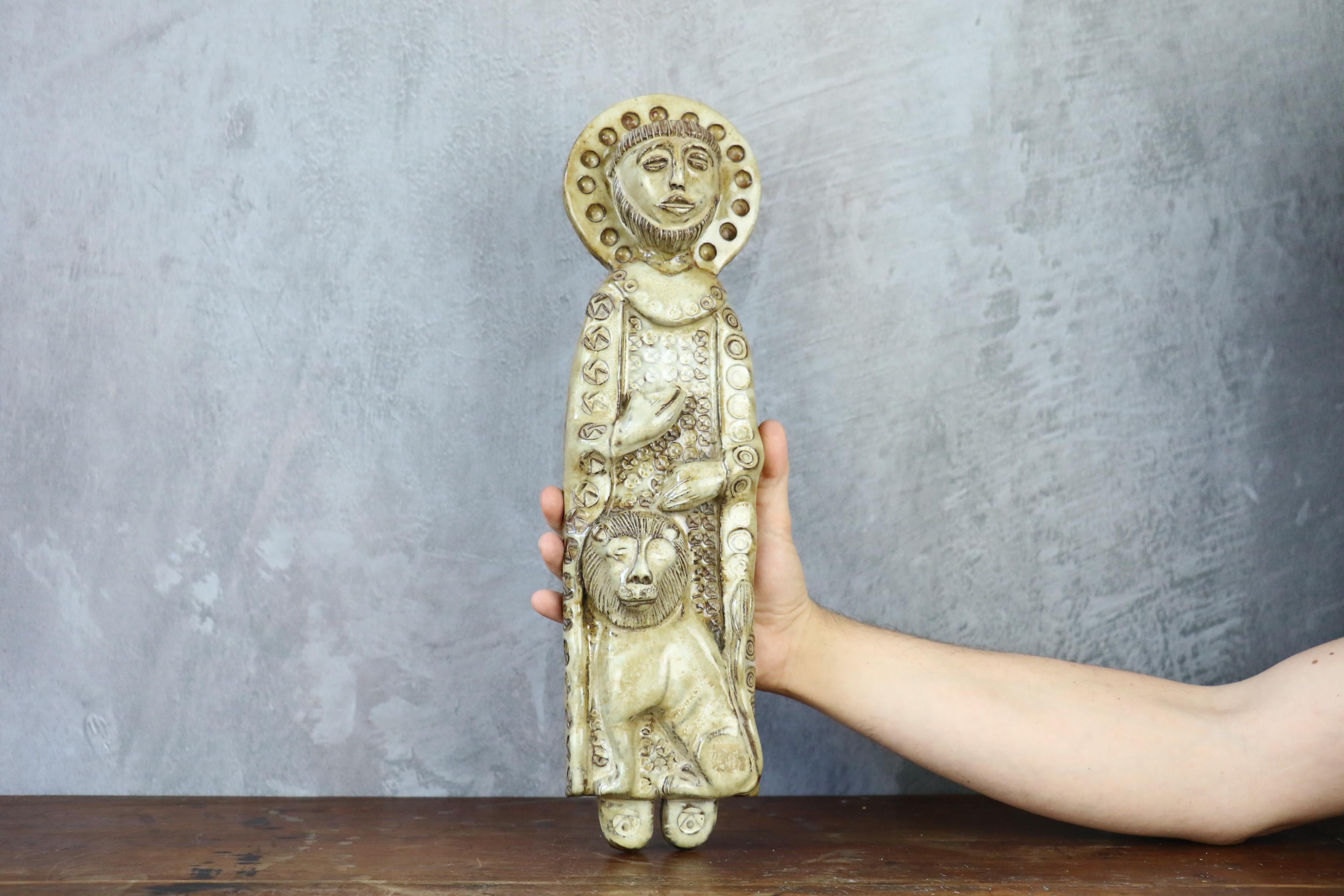 Ceramic wall decoration of Saint Mark by the french ceramist Robert Chiazzo


Robert Chiazzo (1924 - 2020) was a French painter and ceramist.

Pastry chef, farm worker, then house painter, he enlisted during the Second World War, becoming a