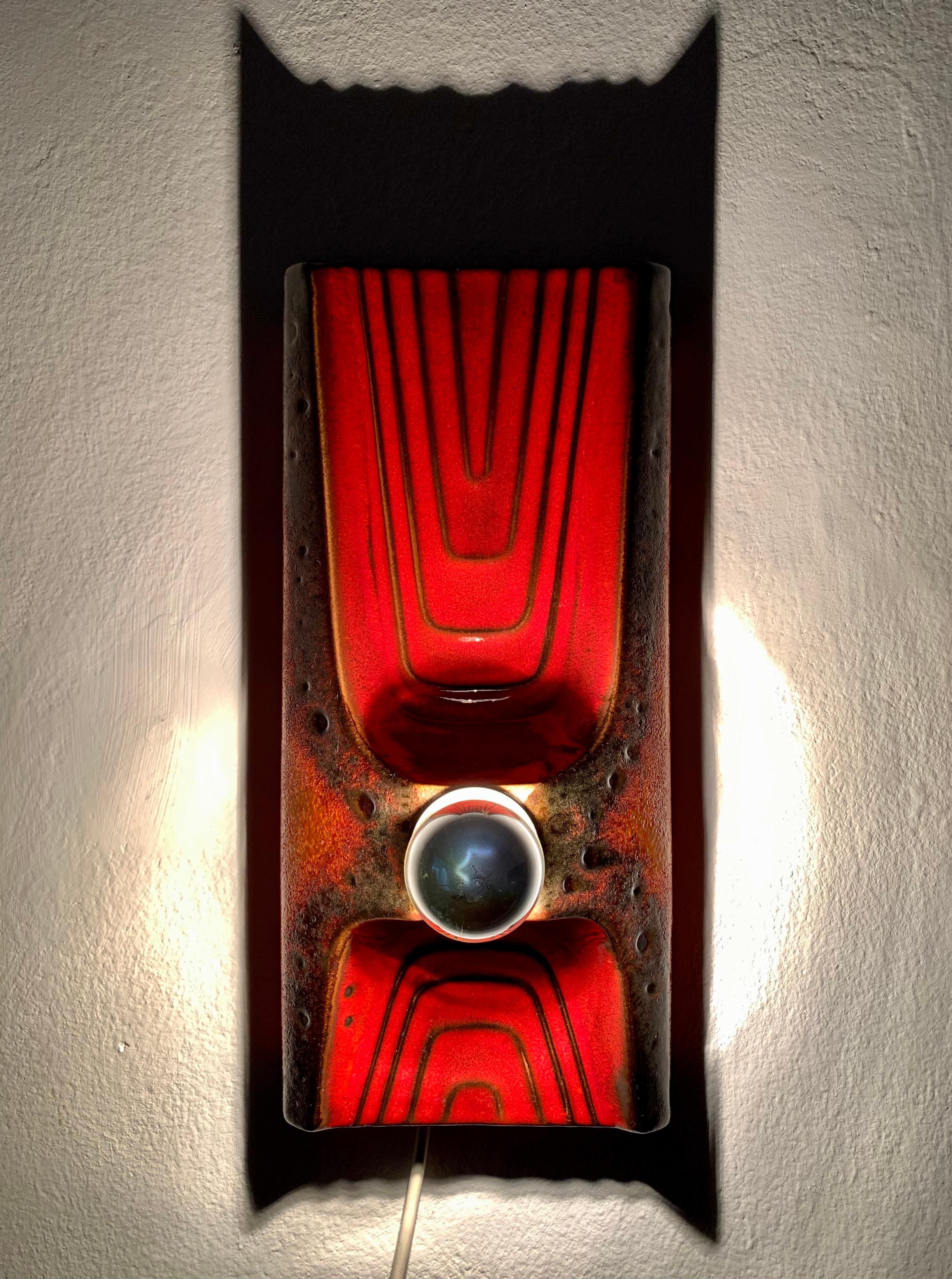 Lampe murale en céramique en vente 1