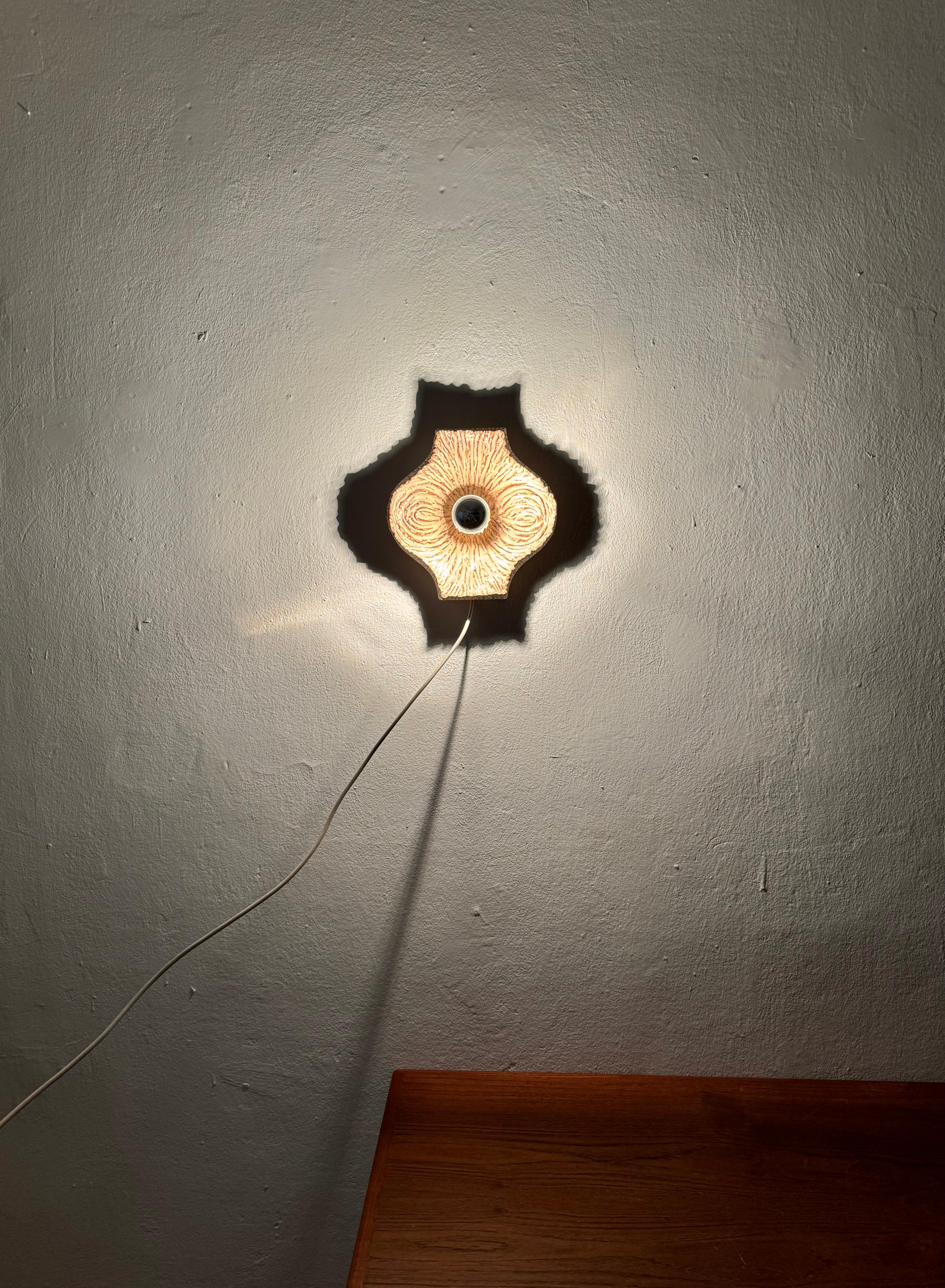 Lampe murale en céramique en vente 1