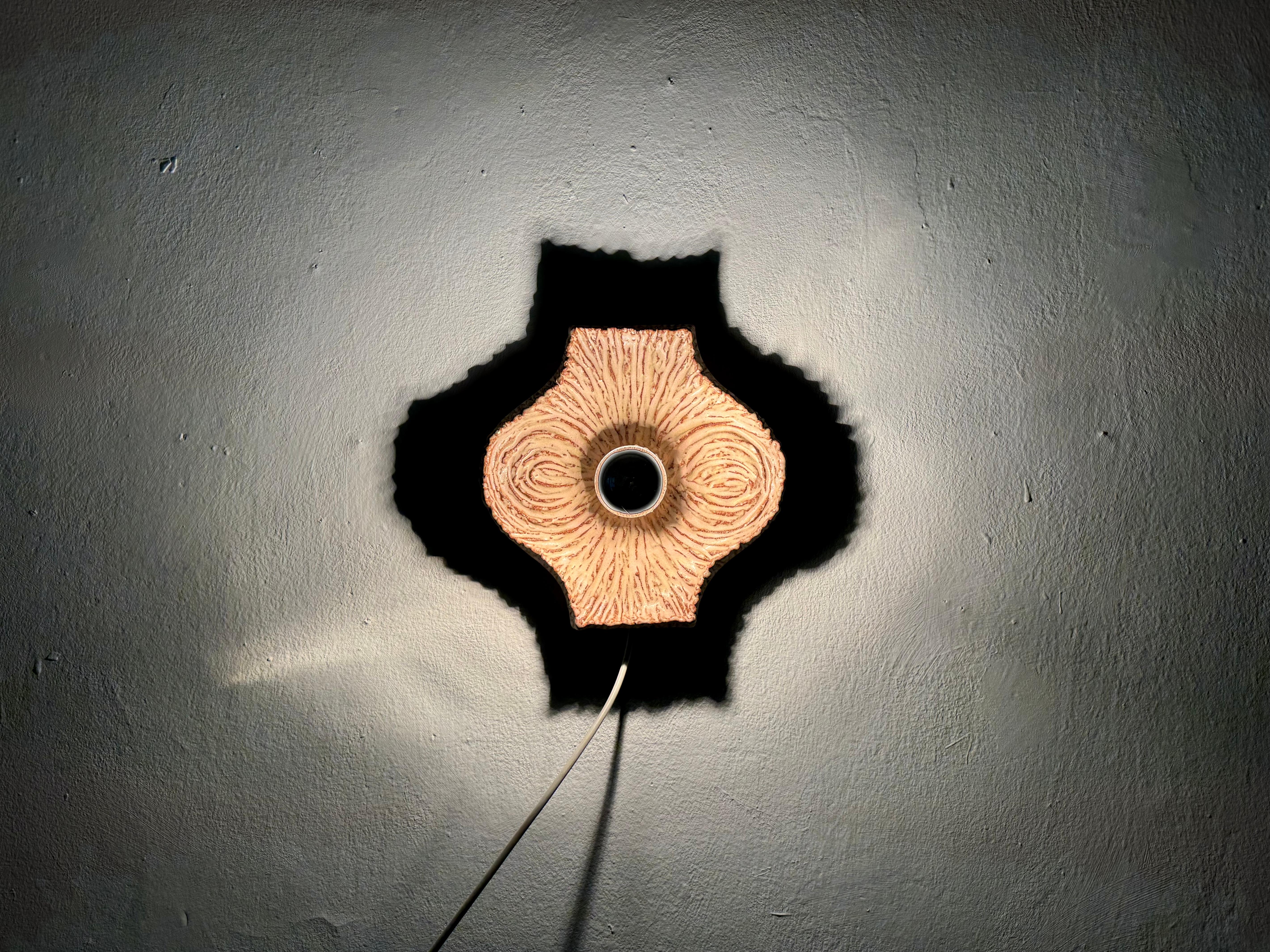 Lampe murale en céramique en vente 2