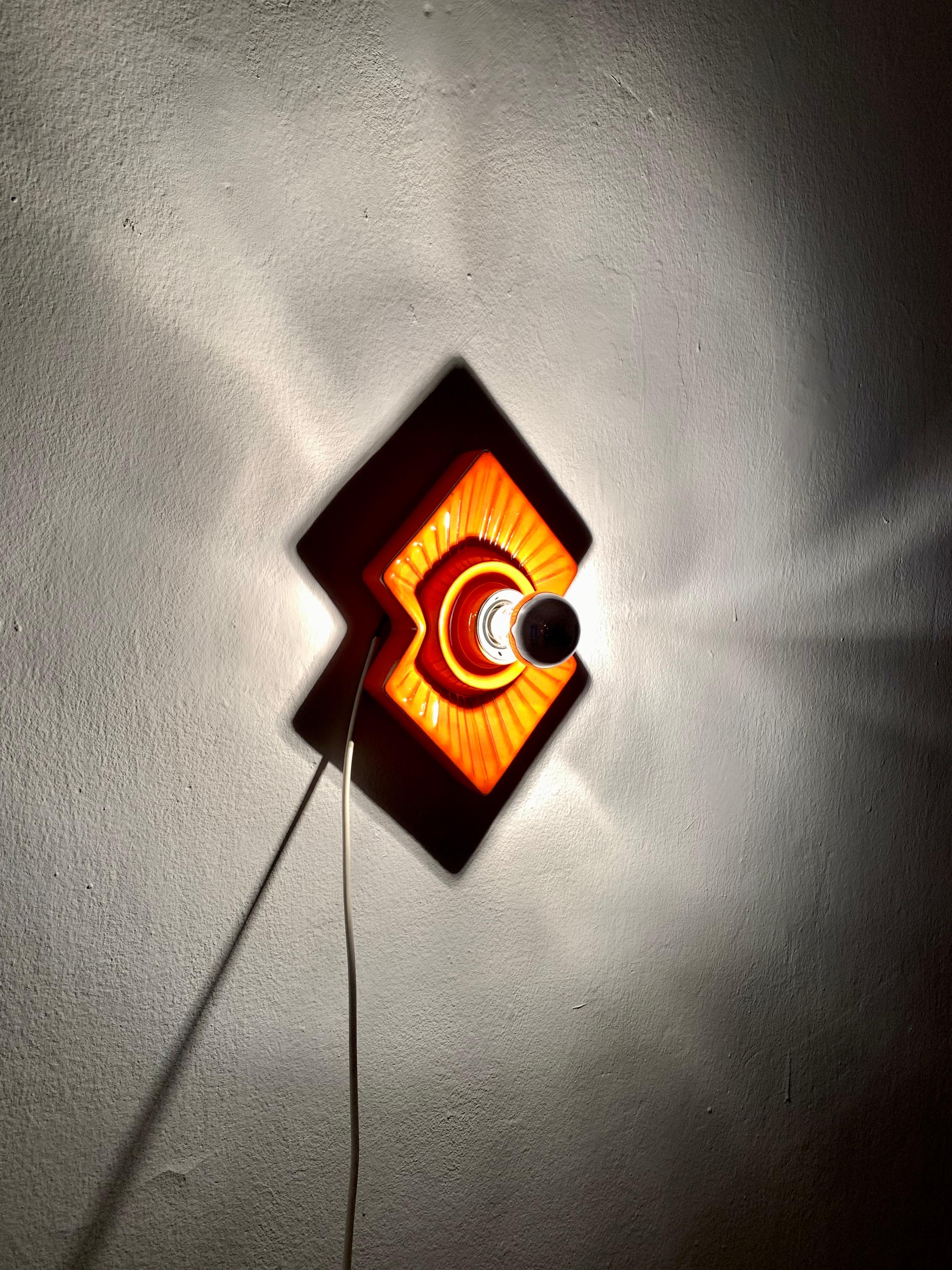 Lampe murale en céramique en vente 2