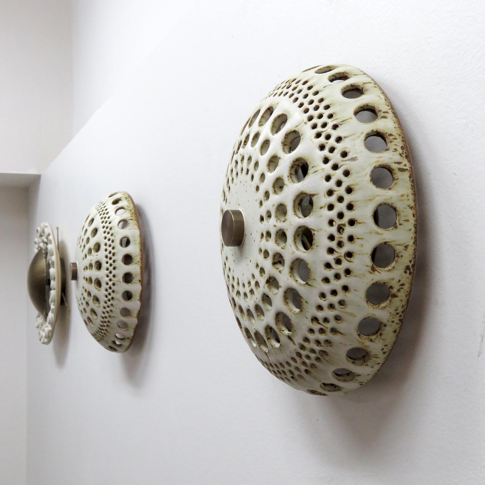 Américain Applique murale en céramique n°08 de Heather Levine en vente