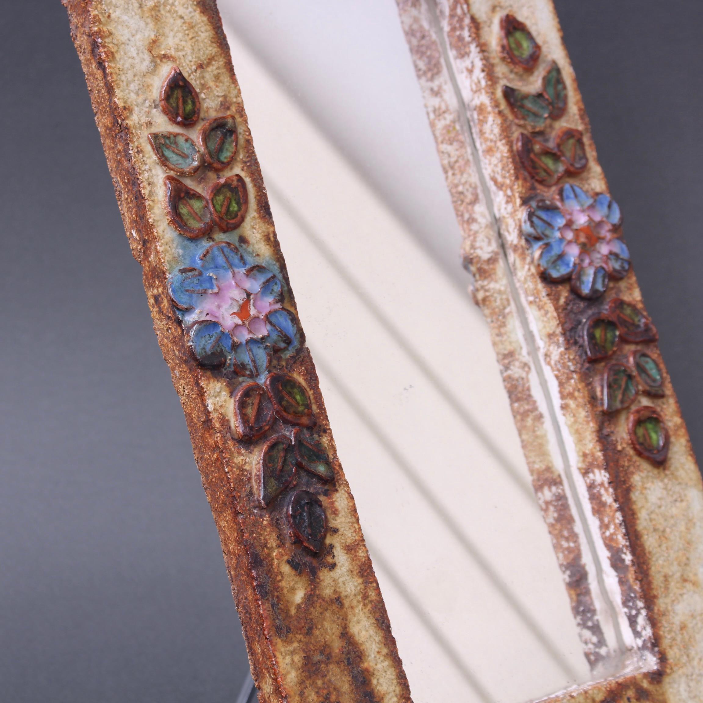 Keramik-Wandspiegel mit Blumenmotiv von La Roue (ca. 1960er Jahre) im Angebot 8