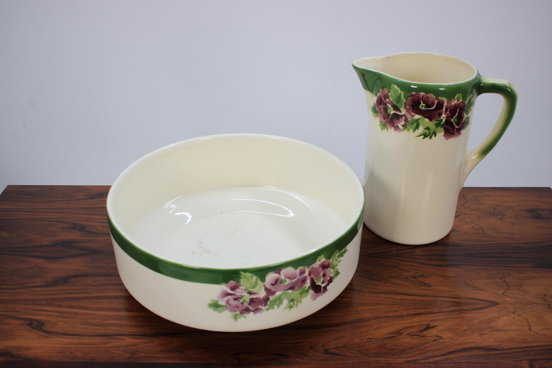 Mid-Century Modern Ensemble de lavage de céramique par Urbach Freres des années 1920 en vente