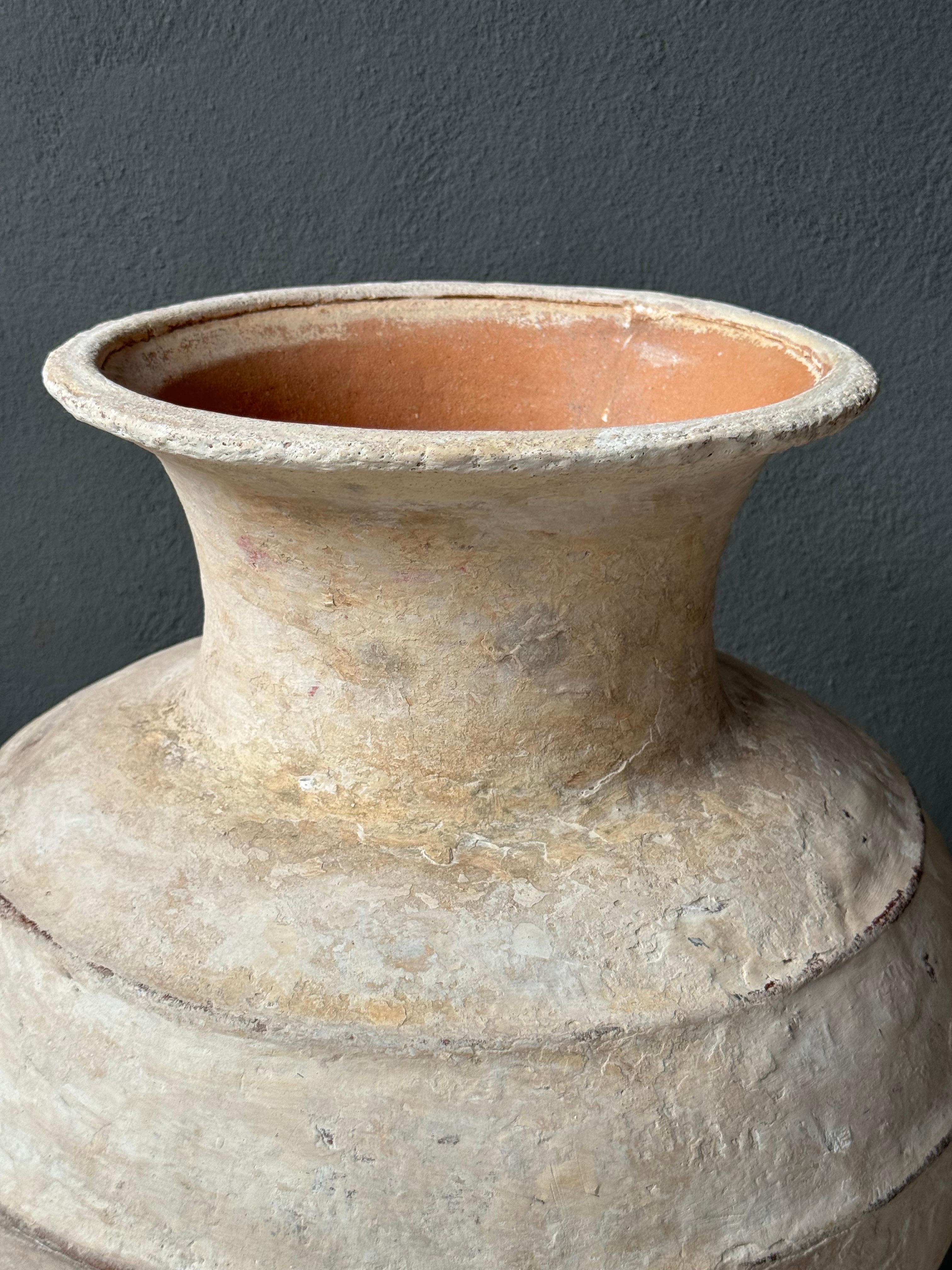 Ceramic Water Vessel From Central Yucatan, Mexico, Early 20th Century In Fair Condition For Sale In San Miguel de Allende, Guanajuato