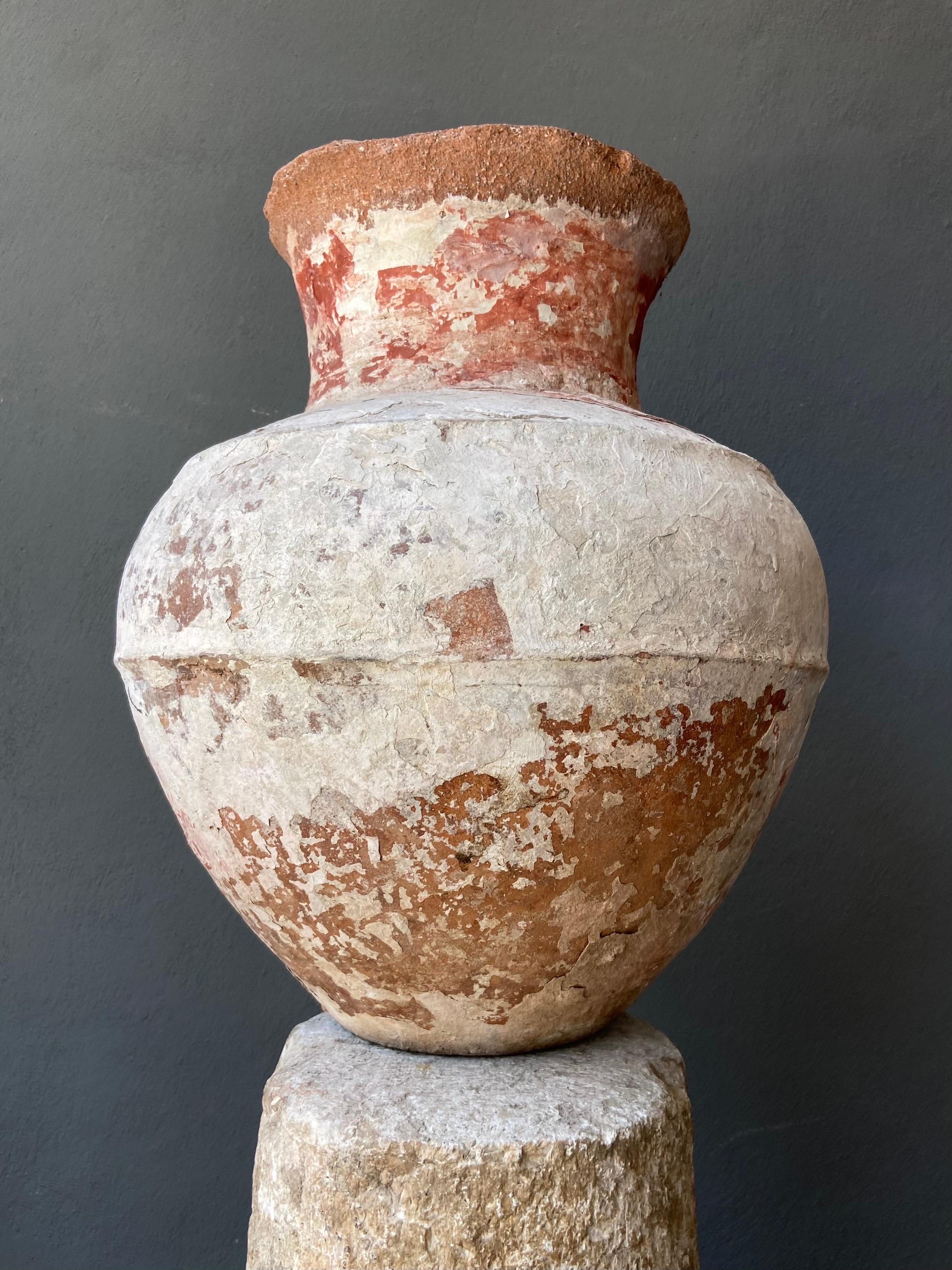 Ceramic Water Vessel from Yucatan, circa Early 20th Century In Distressed Condition In San Miguel de Allende, Guanajuato